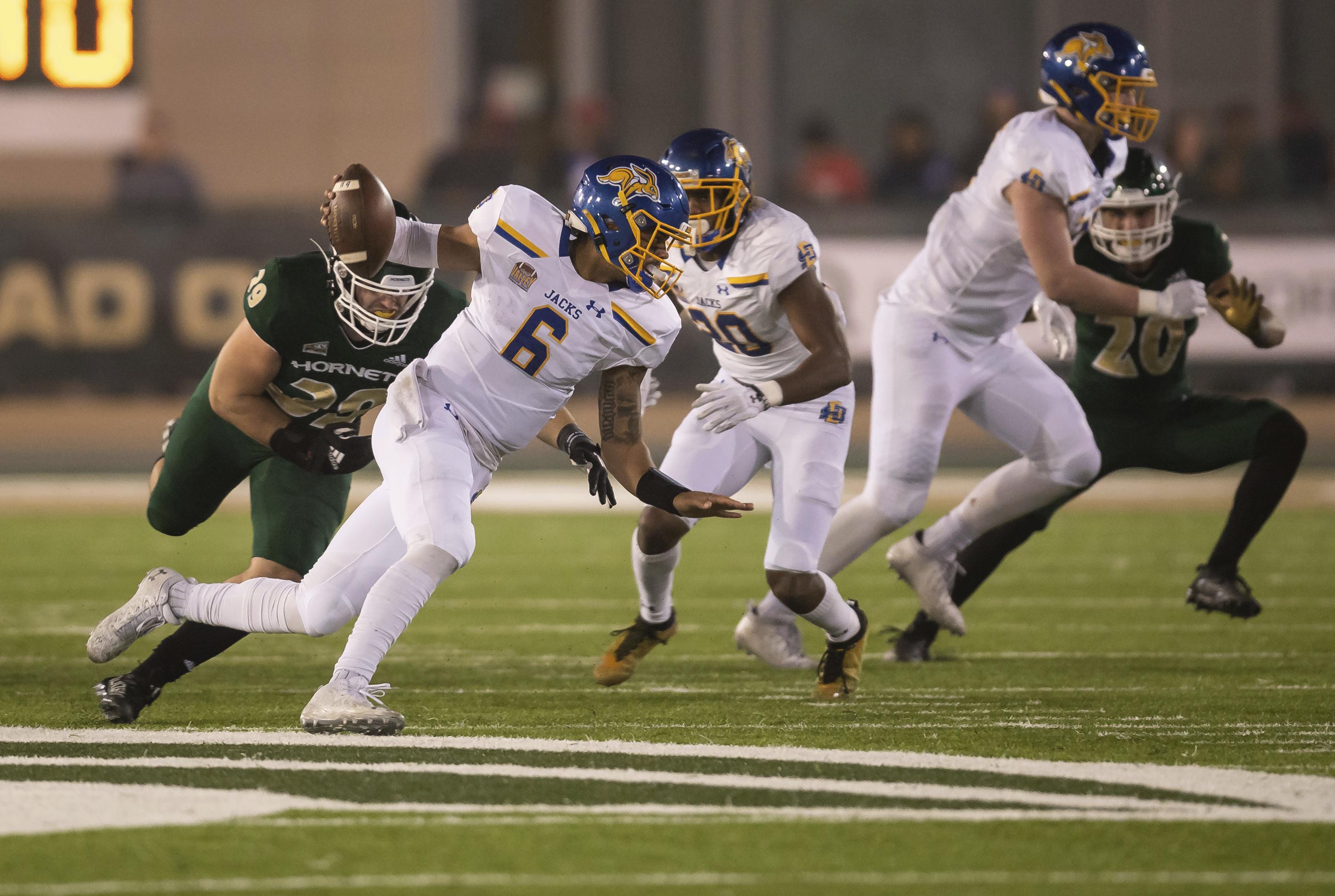 South Dakota State heads to FCS semifinals this weekend | AP News