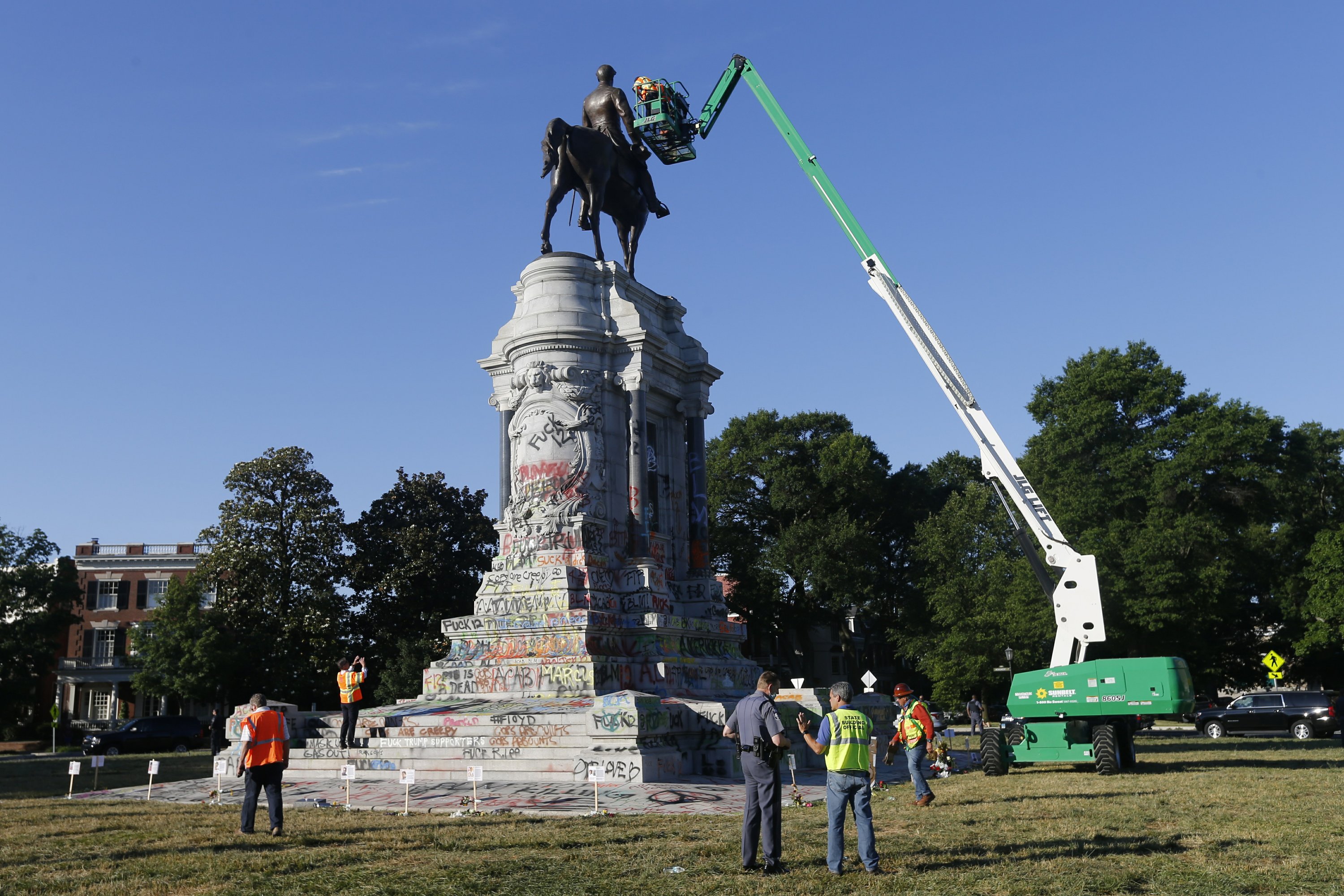 Judge issues order halting Lee statue removal for 10 days AP News