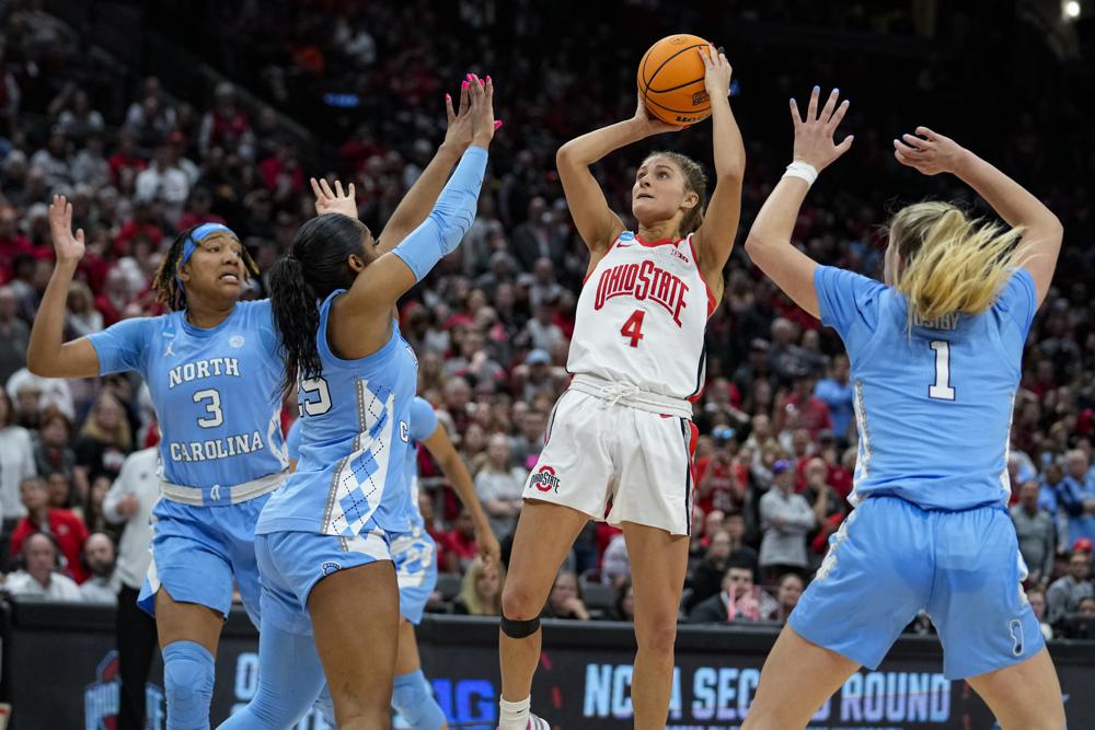 No. 3 Seed Ohio State beats No. 6 Seed UNC 71-69, advances to Sweet 16