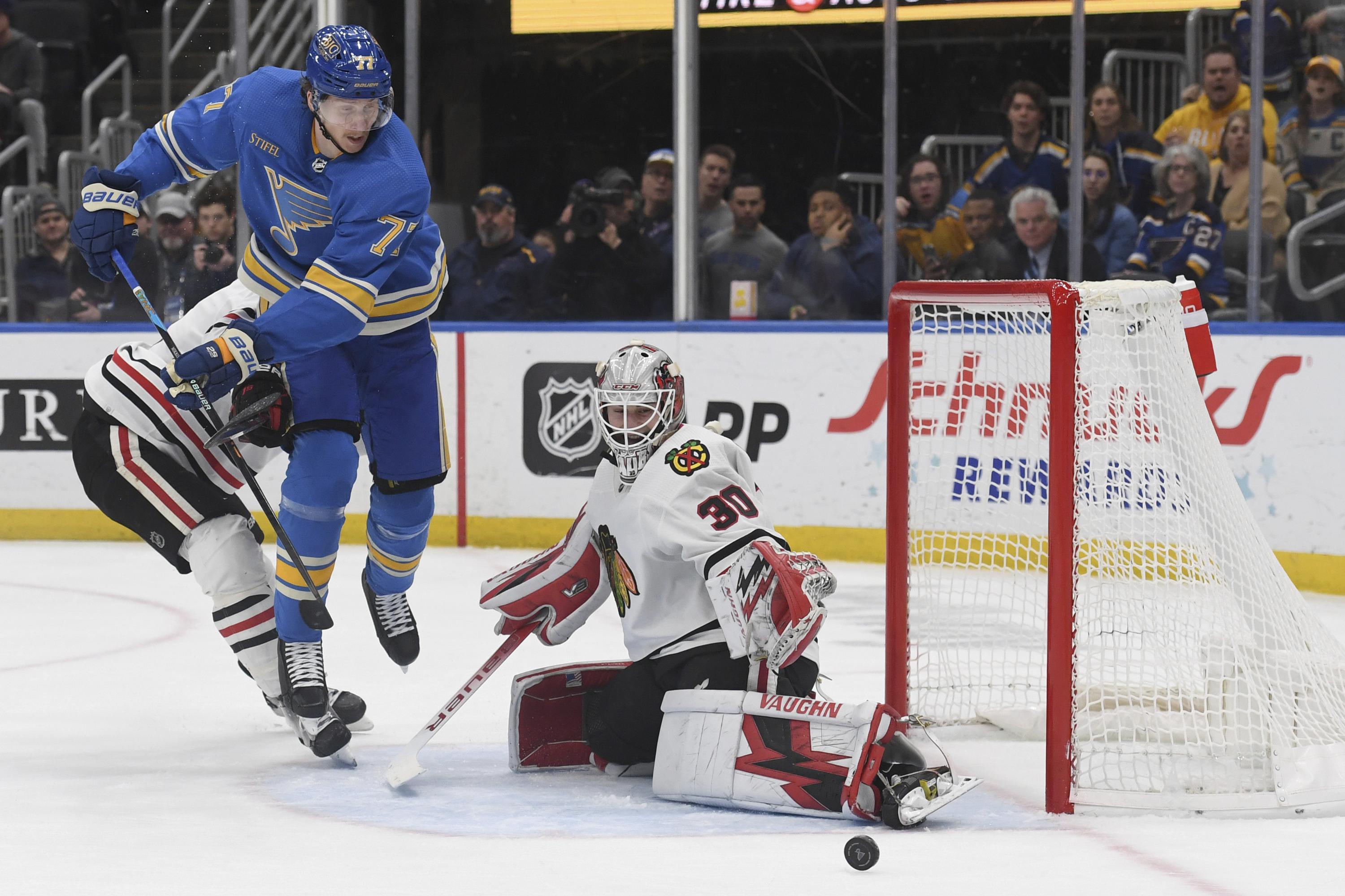 Jake Neighbours scores 2 goals as St. Louis Blues beat Chicago