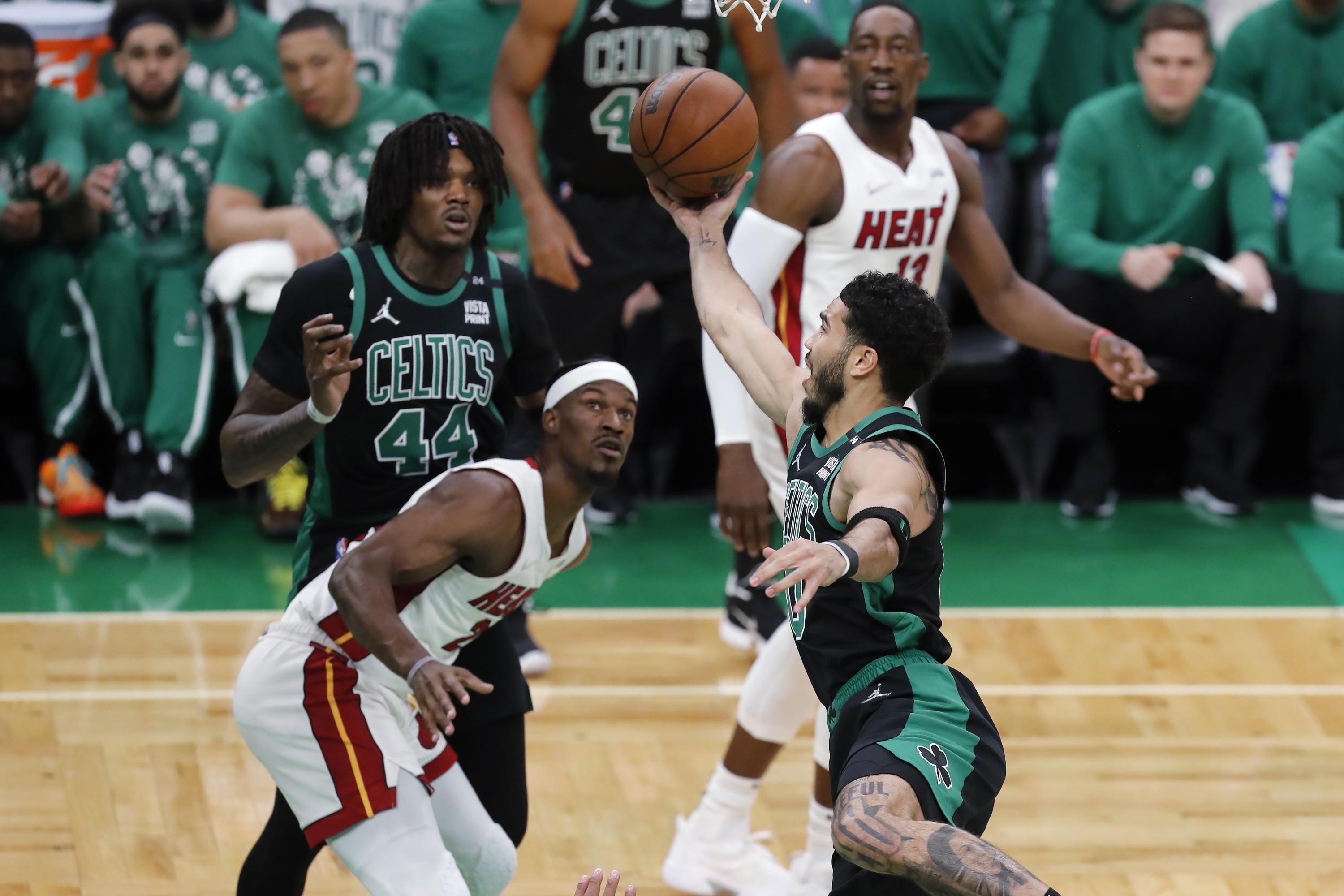 Heat y Celtics se enfrentan en duelo decisivo AP News