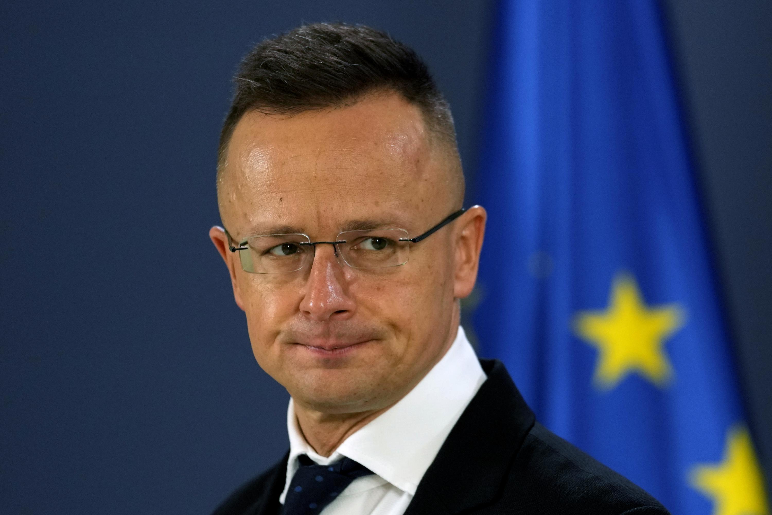 Угорщина звинувачує Україну у втручанні у майбутні вибори