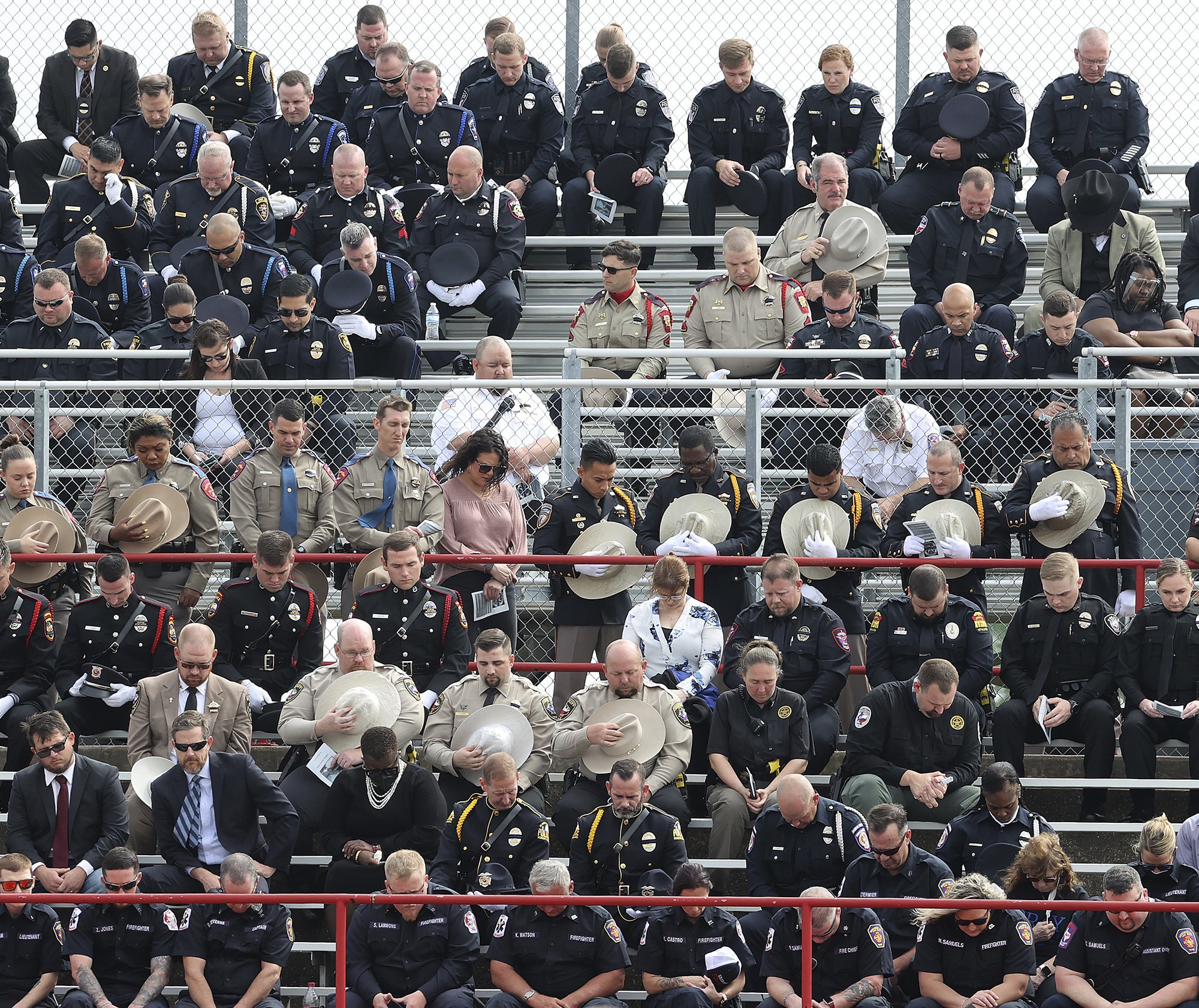 Thousands Gather To Honor Slain Texas Trooper Ap News