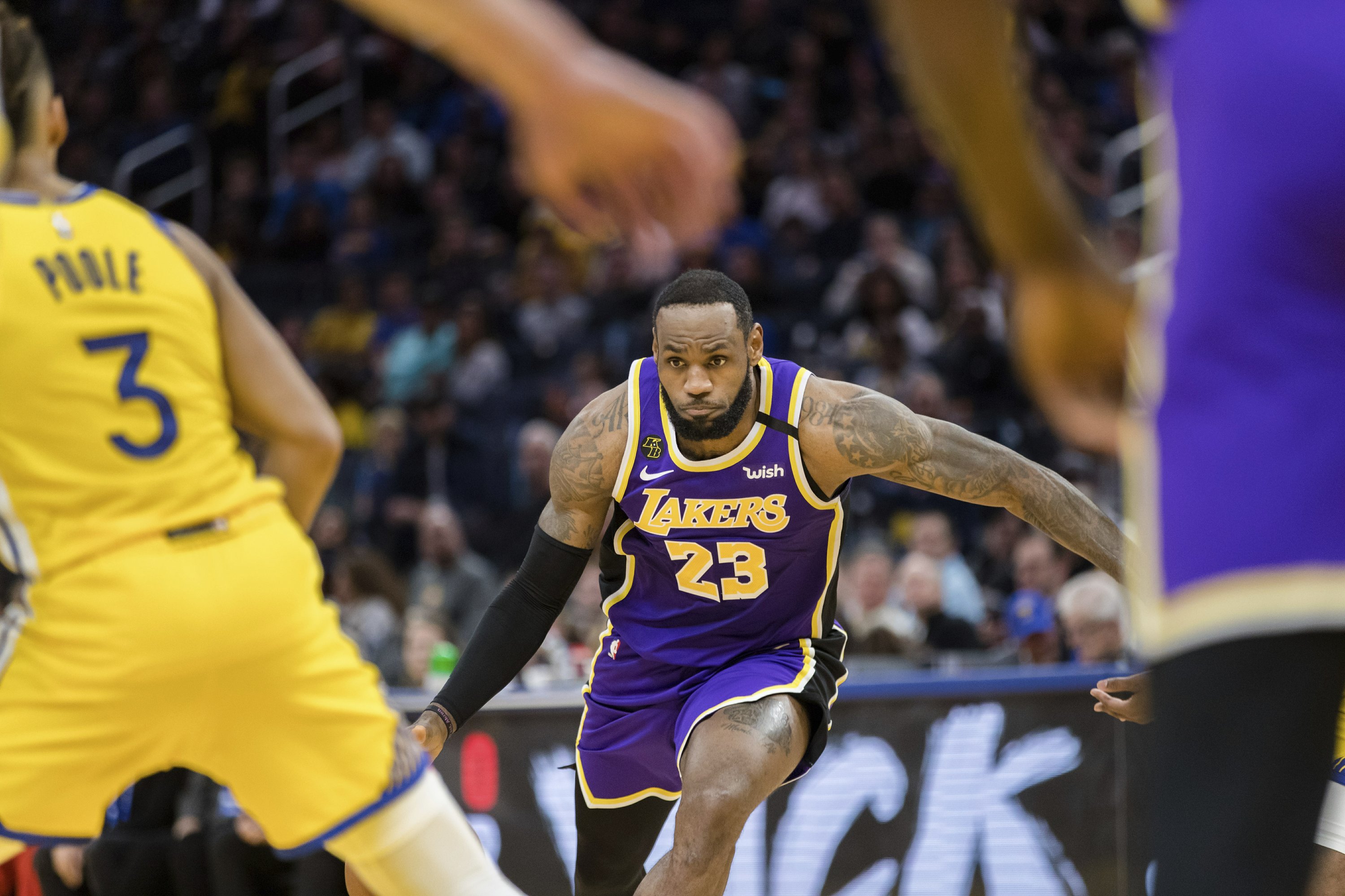 Lebron James Scores 22 Points Lakers Beat Warriors 125 120