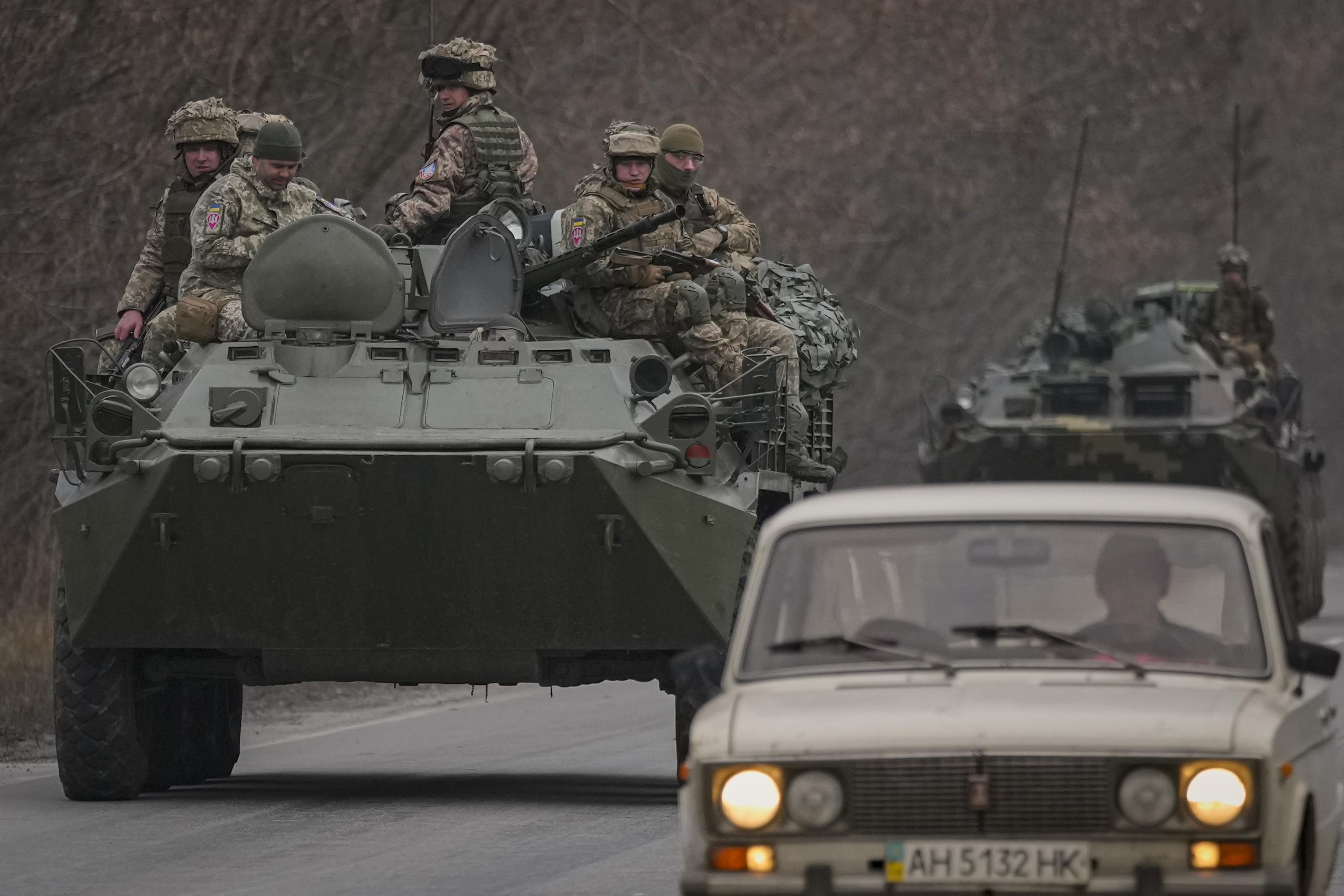 Russia's Best Tanks Are in Ukraine, but Not Assaulting Ukrainian Forces