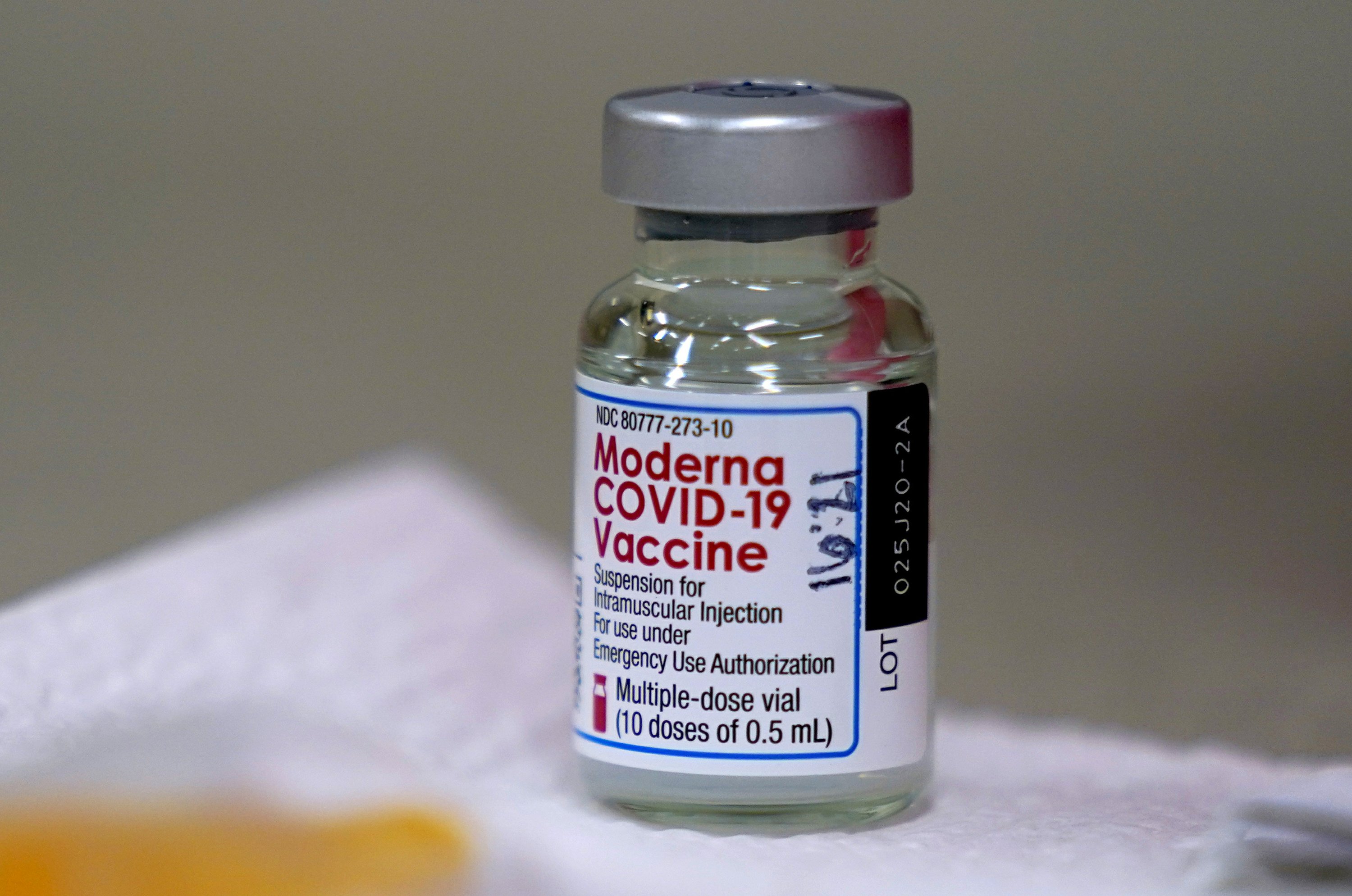 EU Agency Authorizes Modern COVID-19 Vaccine