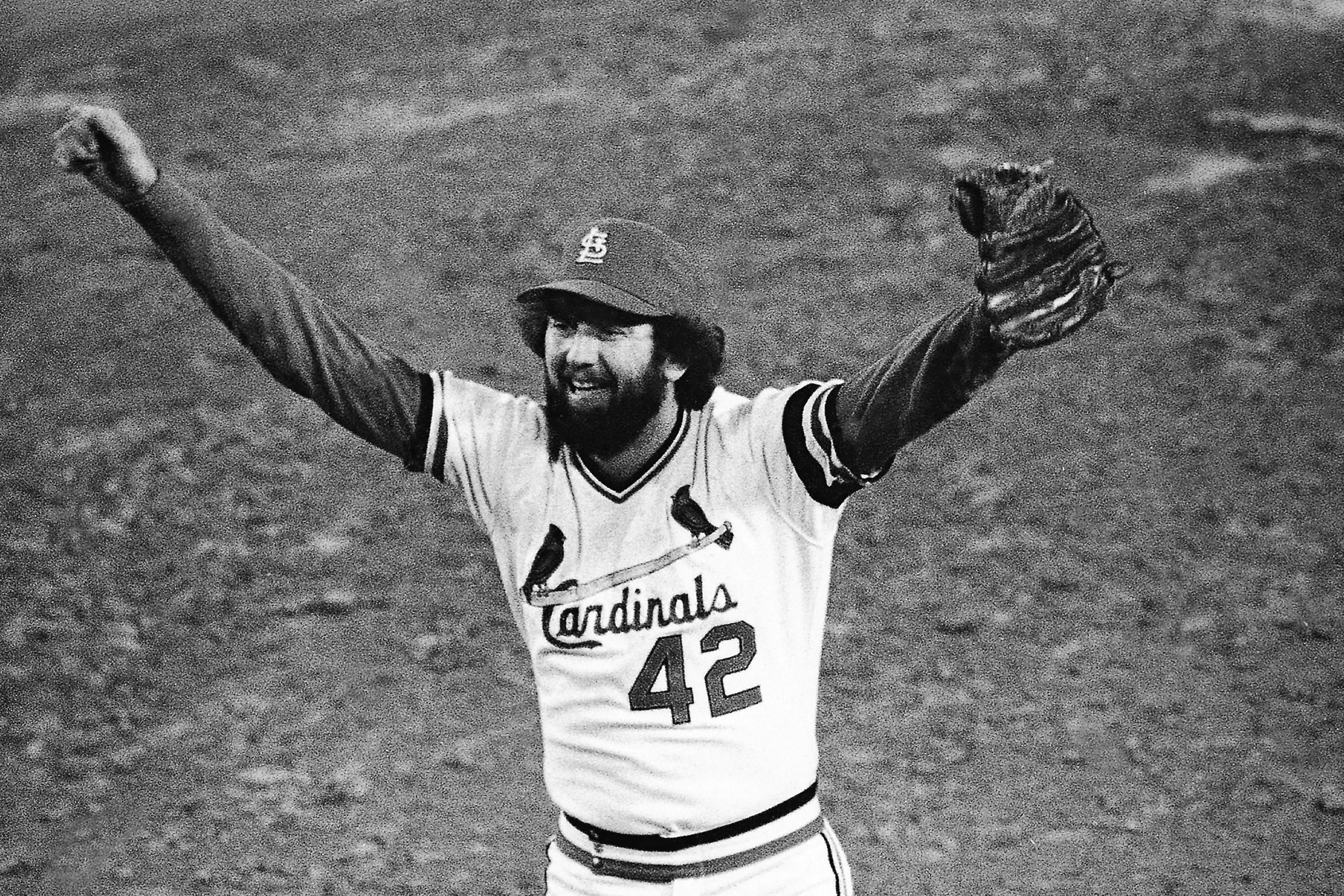 Bruce Sutter, Hall of Famer and Cy Young winner, dies at 69
