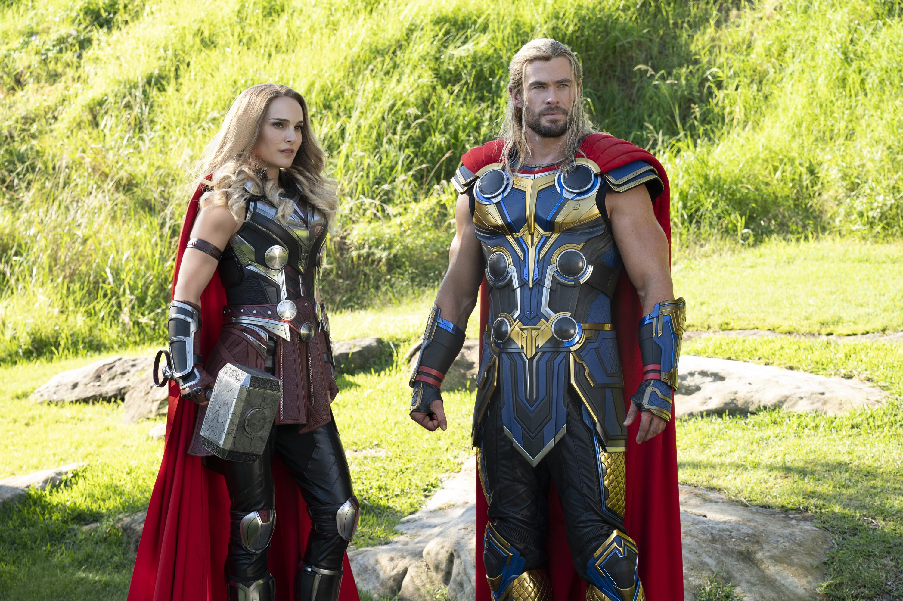 Reseña: “Thor: Love and Thunder” es cine puro y loco | AP News