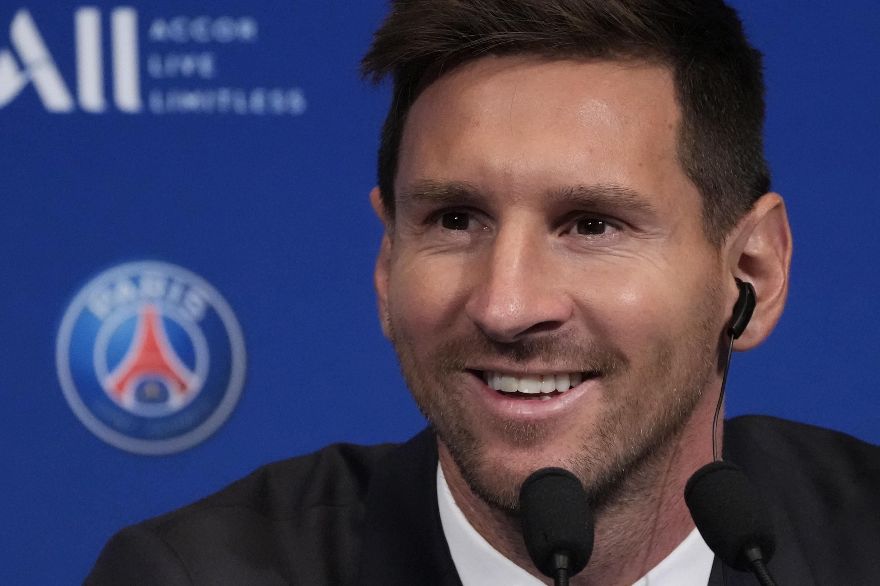 Lionel Messi eyes Champions League trophy with PSG | AP News
