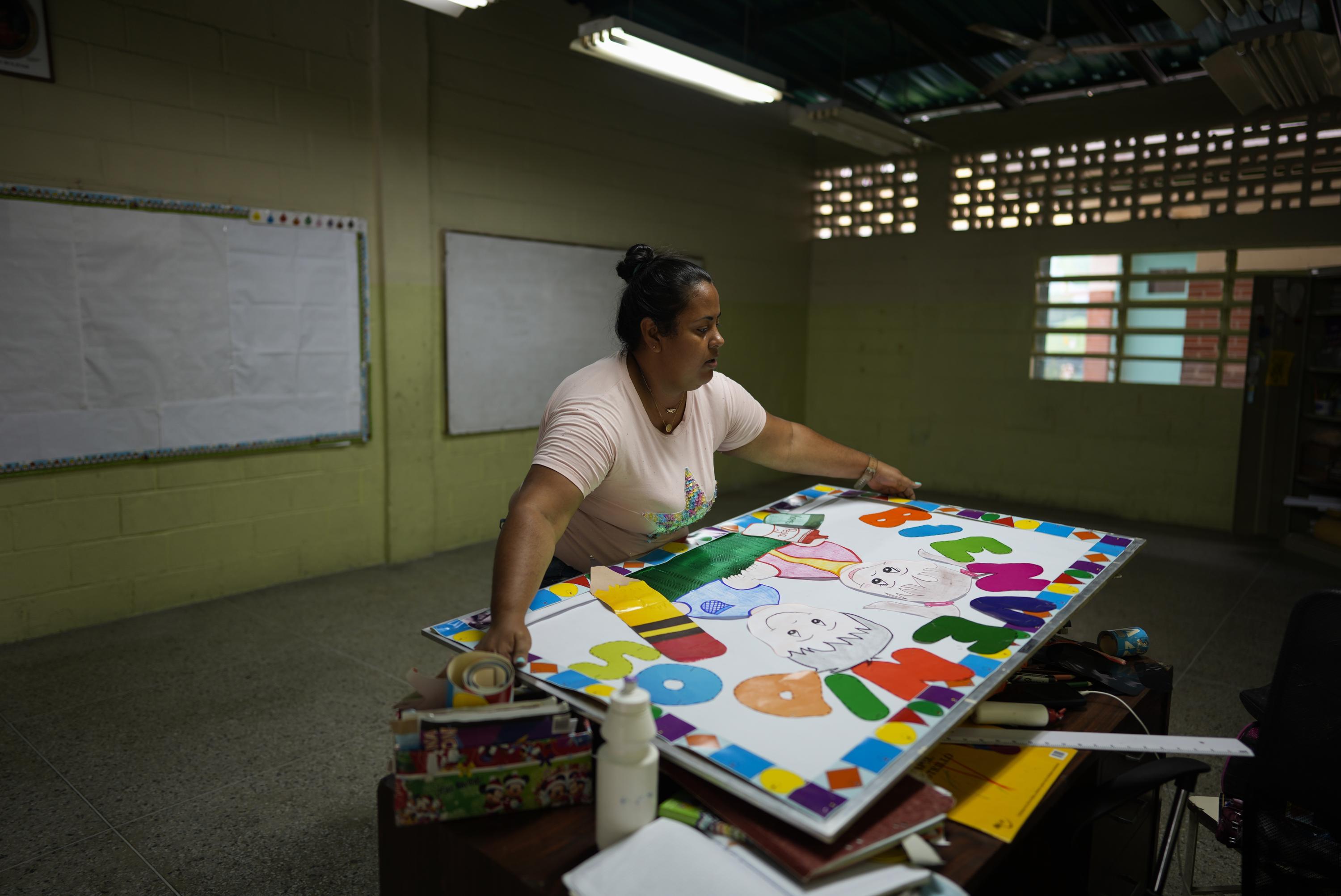 Comerciantes en Caracas apuestan por ofrecer los útiles escolares