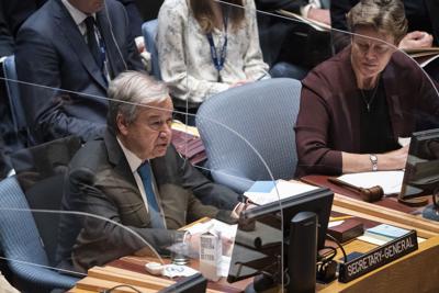 ARCHIVO - El secretario general António Guterres habla durante una reunión del Consejo de Seguridad de las Naciones Unidas, el martes 5 de abril de 2022, en la sede de la ONU. (AP Foto/John Minchillo, archivo)