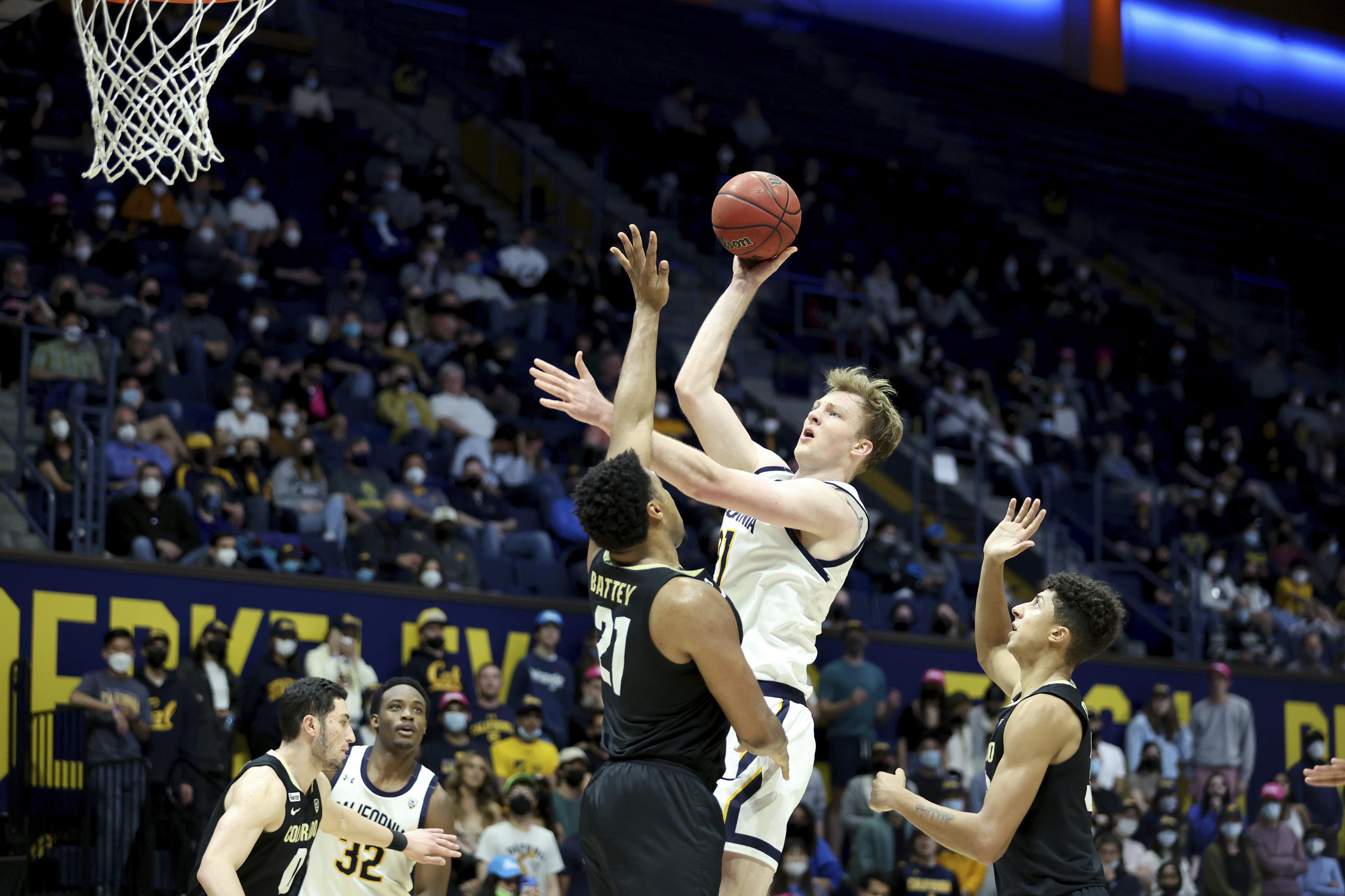 Walker keys 2nd half, Colorado rolls past California, 7062 AP News