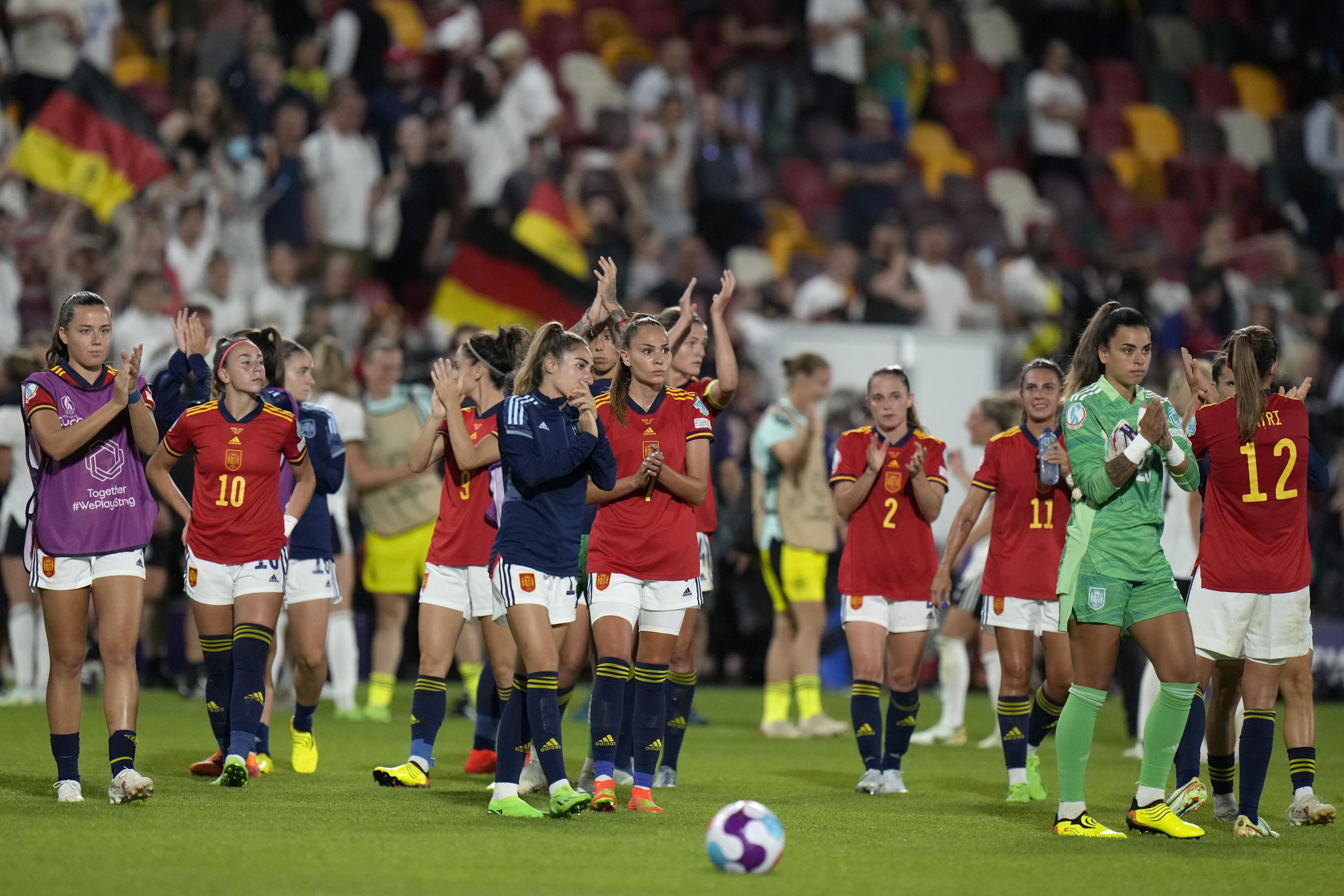 Fútbol femenino español, en crisis por revuelta jugadoras | AP
