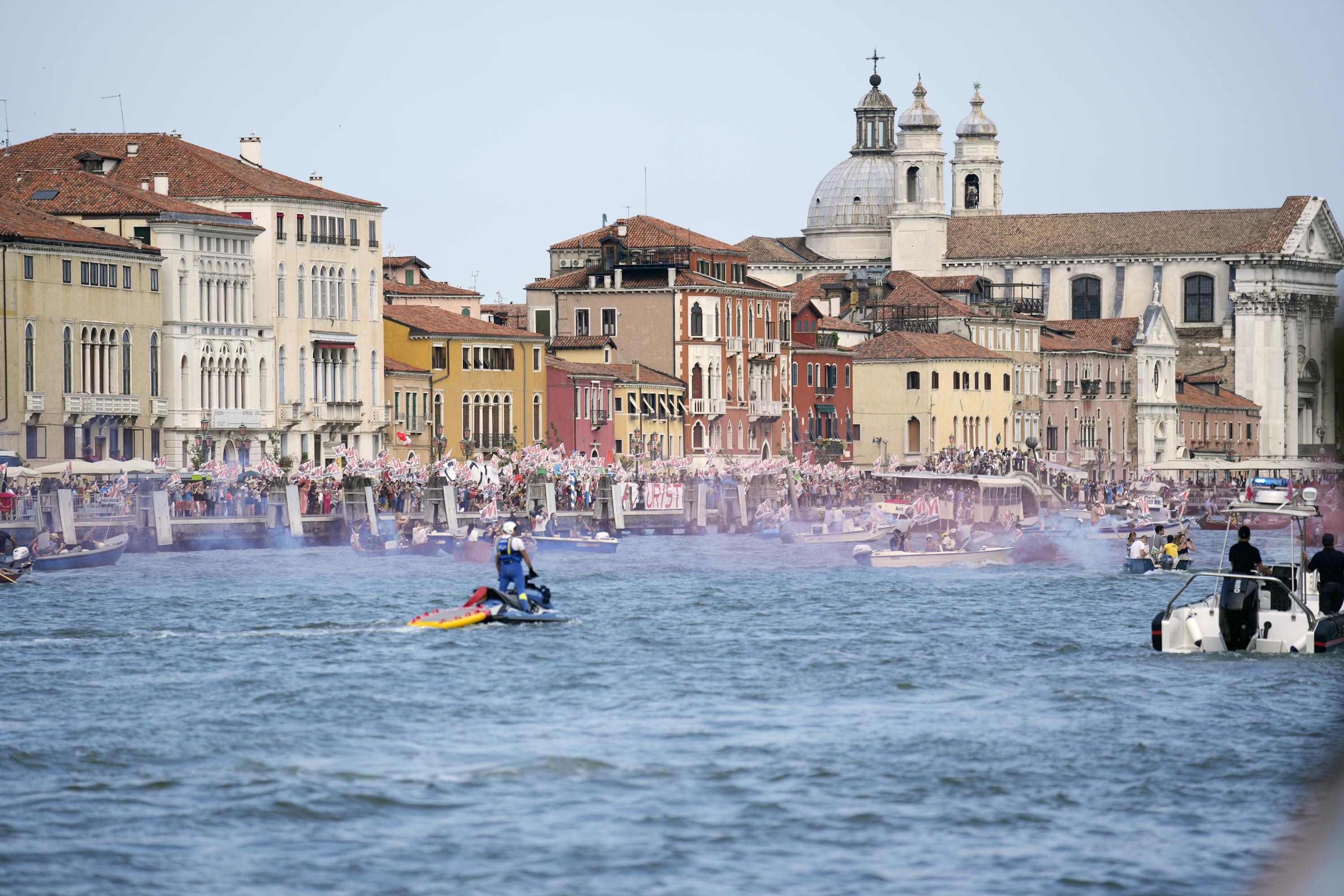 Venezia evita la designazione a patrimonio UNESCO in pericolo