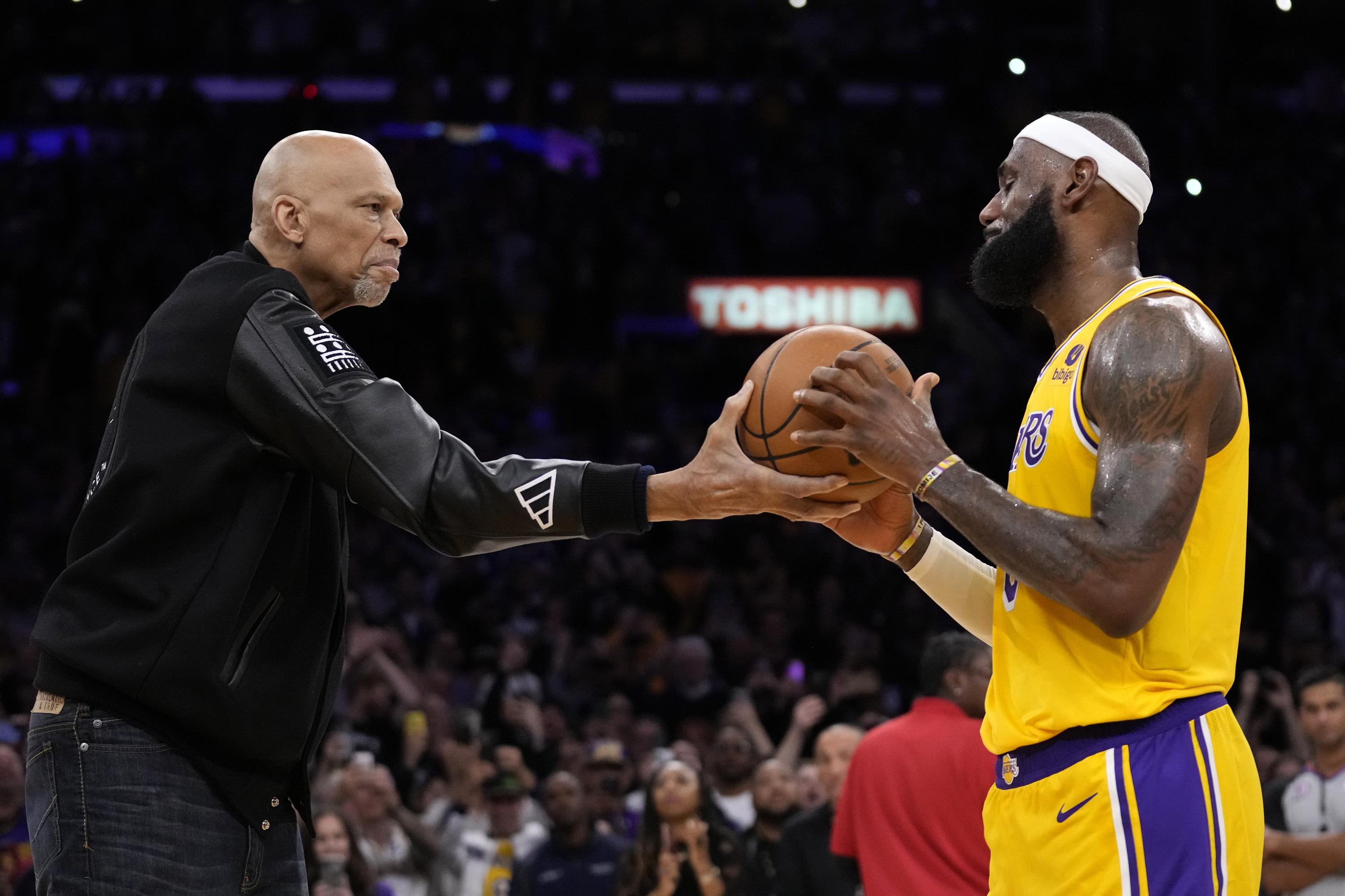 LeBron James Breaks NBA s Scoring Record AP News