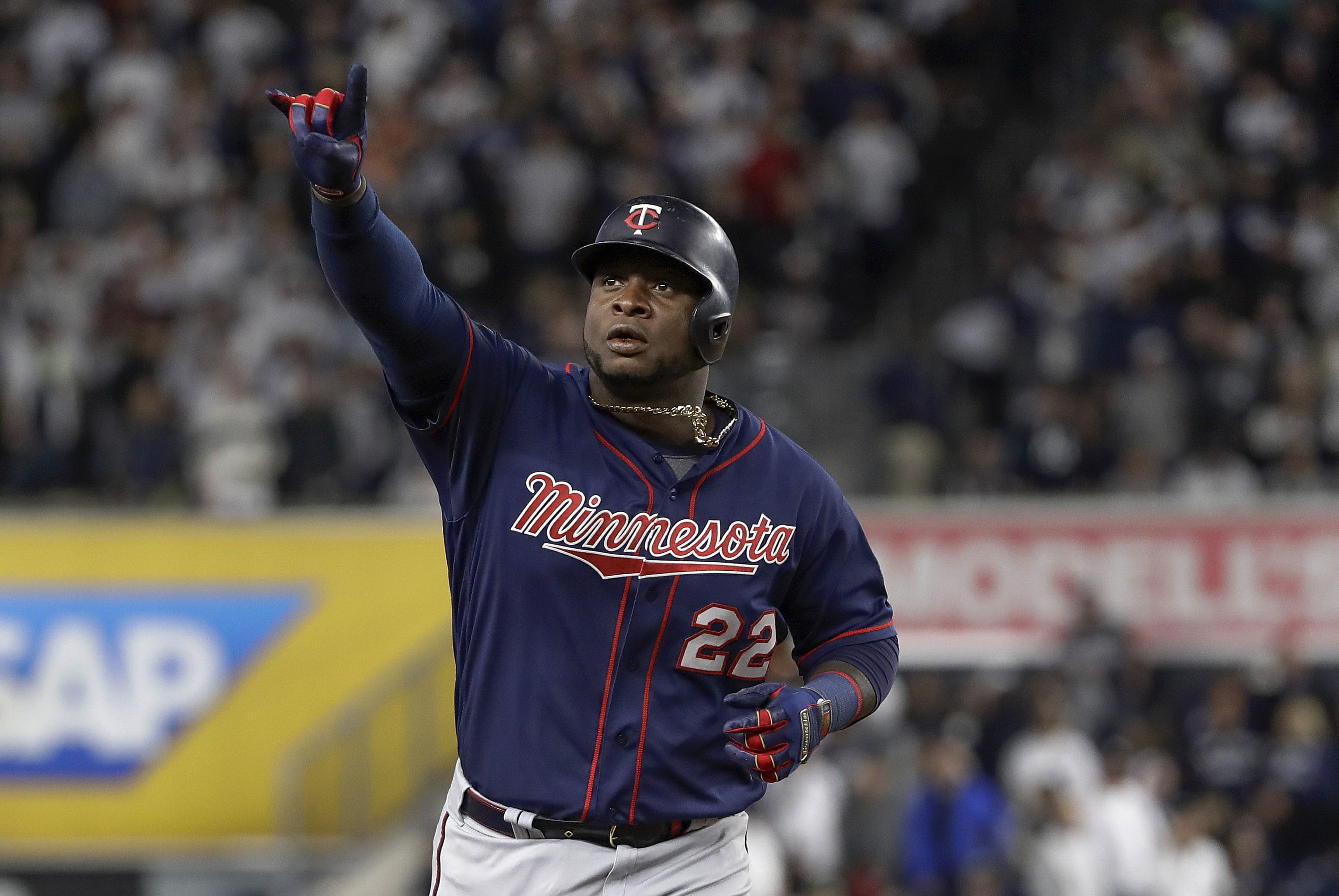 a-minny-switch-sano-moves-across-diamond-for-donaldson-ap-news