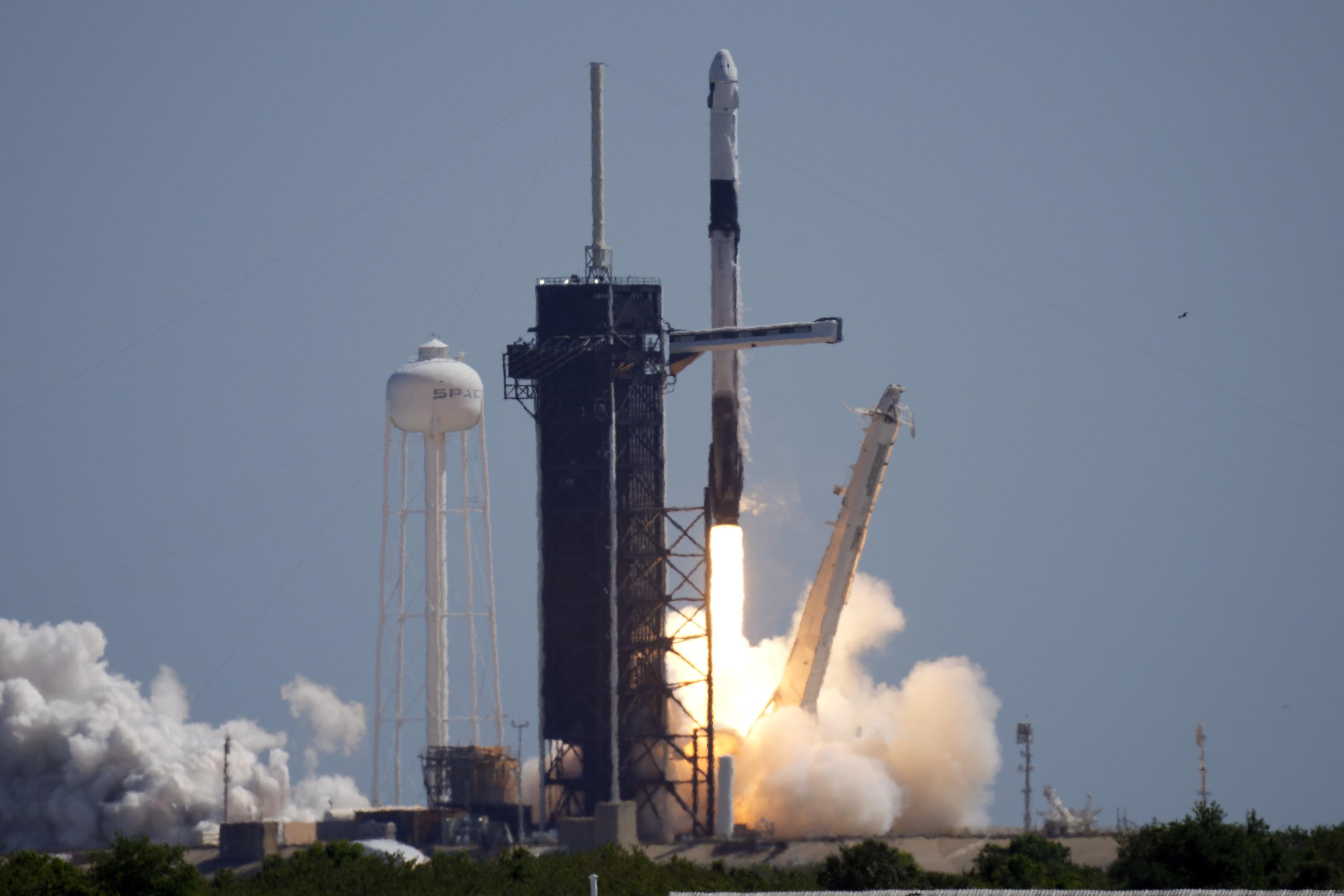 SpaceX launches 3 visitors to space station for $55M each