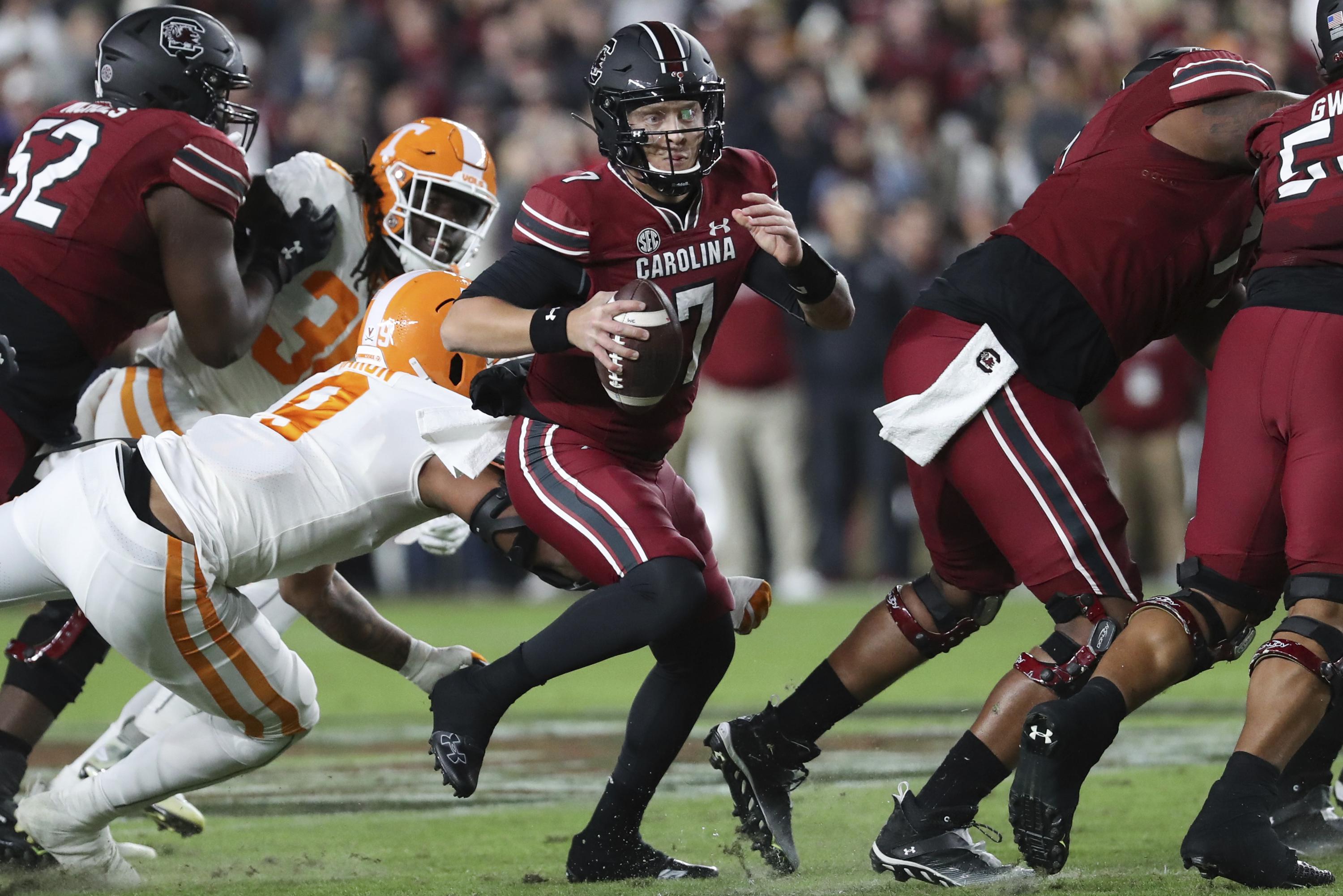 South Carolina Runs Over No 5 Tennessee 63 38 Hooker Hurt AP News