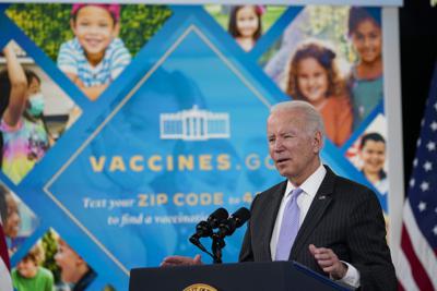 El presidente Joe Biden habla sobre la recién aprobada vacuna contra el COVID-19 para niños de 5 a 11 años, el miércoles 3 de noviembre de 2021, en el complejo de la Casa Blanca, en Washington. (AP Foto/Susan Walsh, archivo)