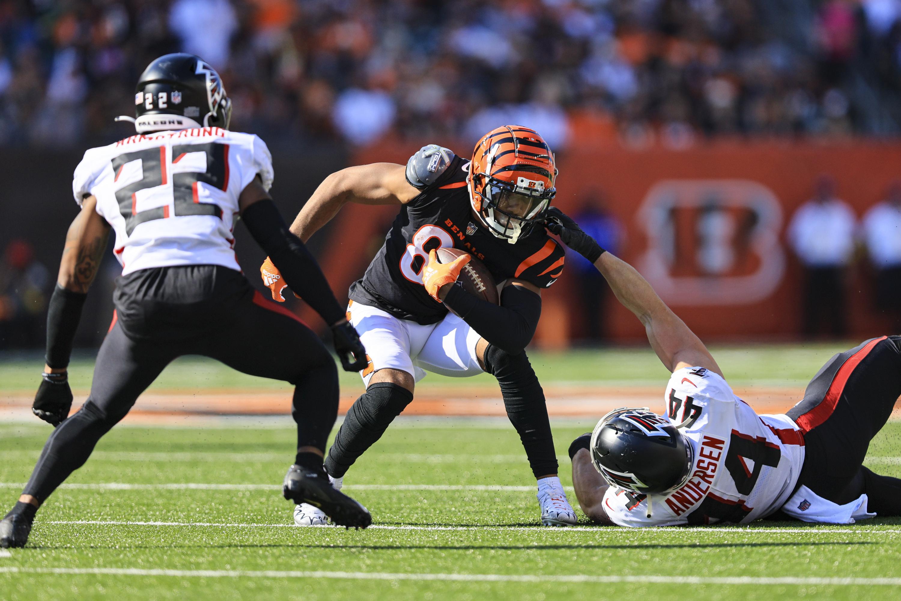 Falcons face obstacles with injury-depleted secondary | AP News