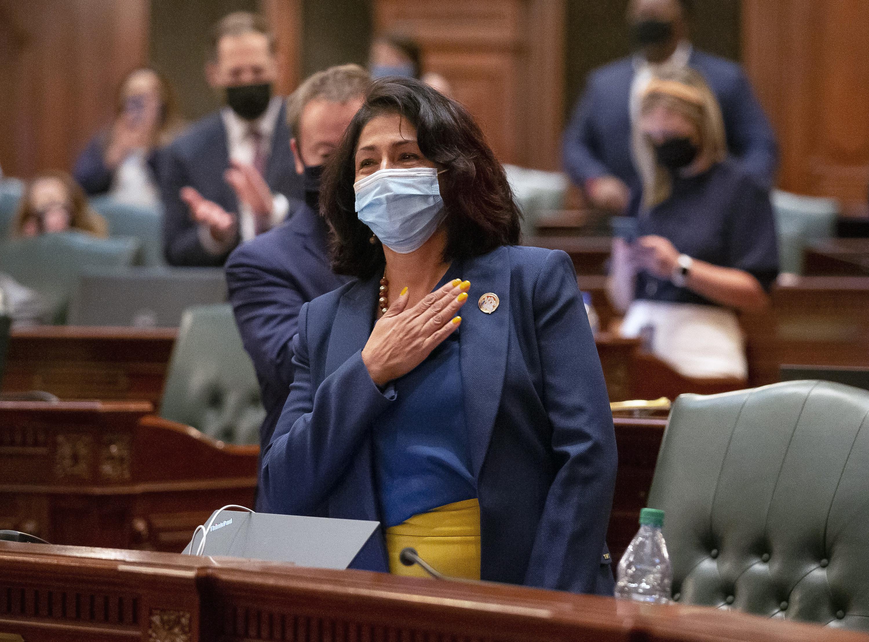 Illinois Democrats OK new legislative maps over criticism AP News