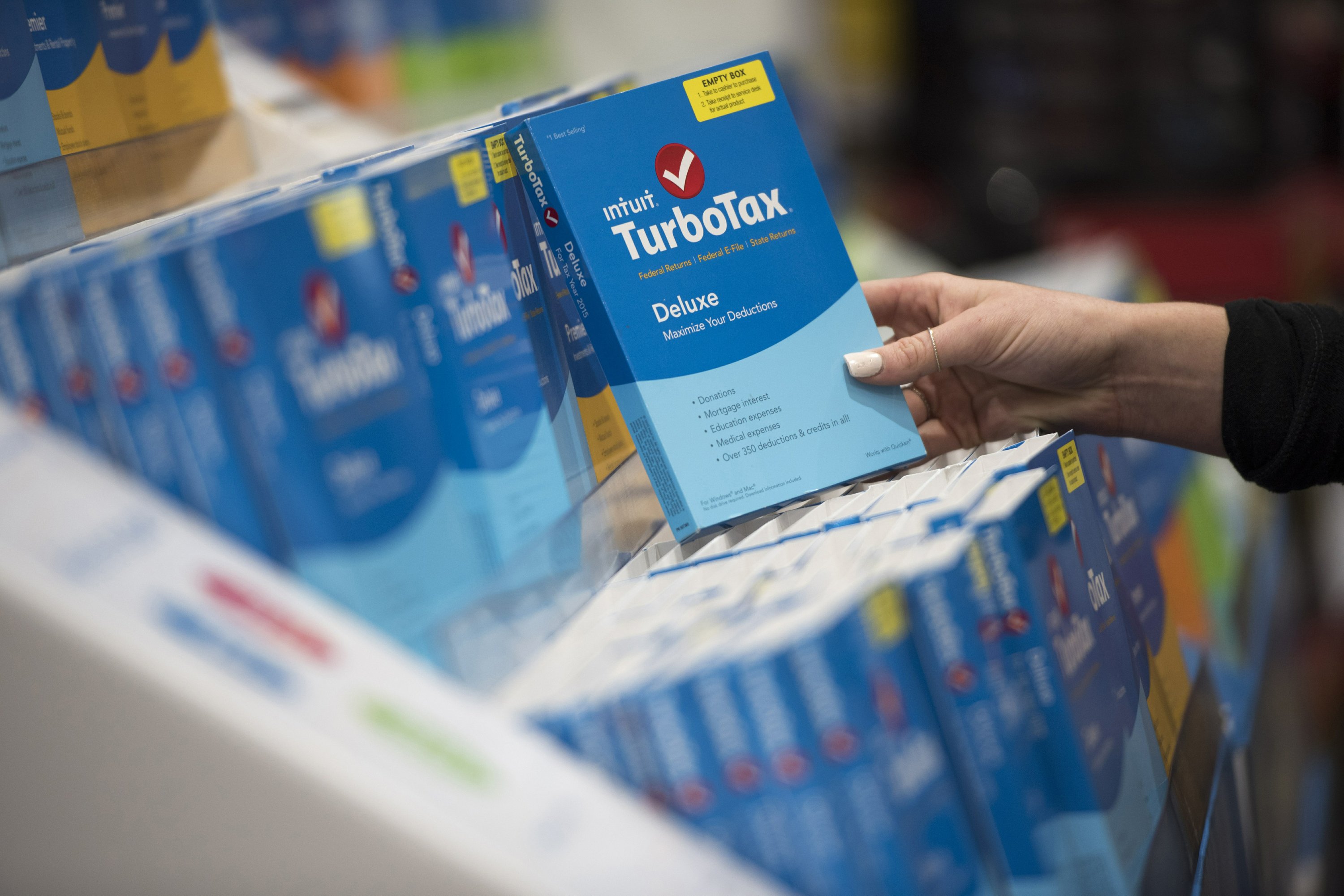 Turbotax Maker Intuit Buying Credit Karma In 7 1b Deal