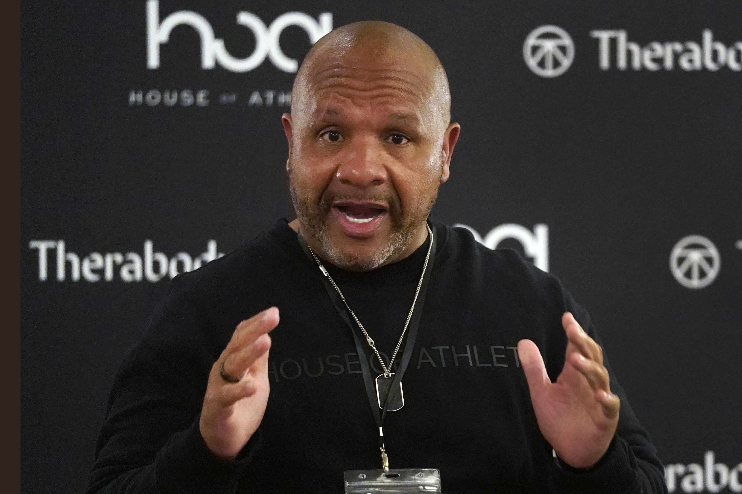 ex-browns-coach-hue-jackson-says-team-lied-about-rebuild-ap-news