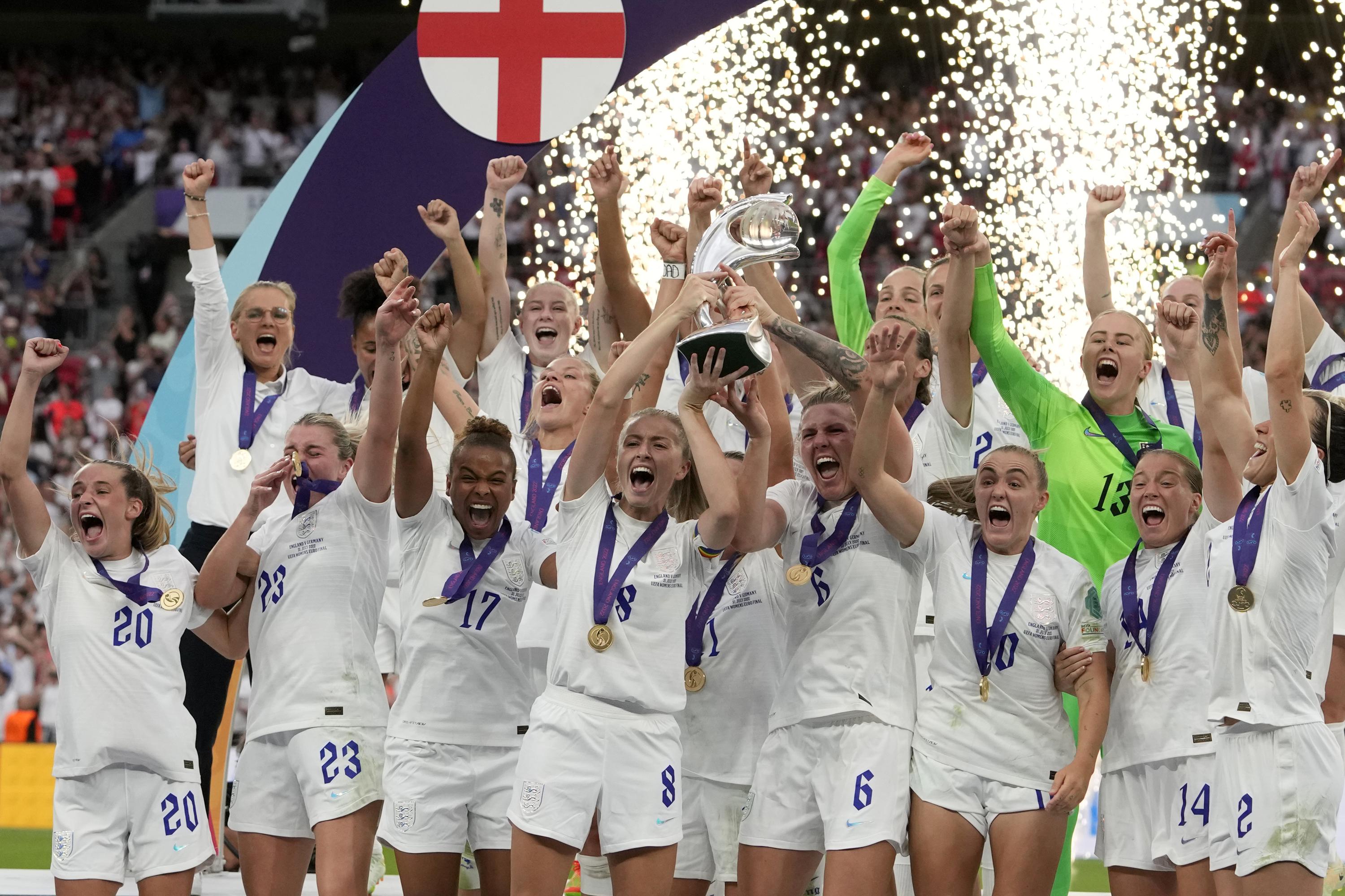 England schlägt Deutschland in der Verlängerung und gewinnt den EM-Pokal 2022