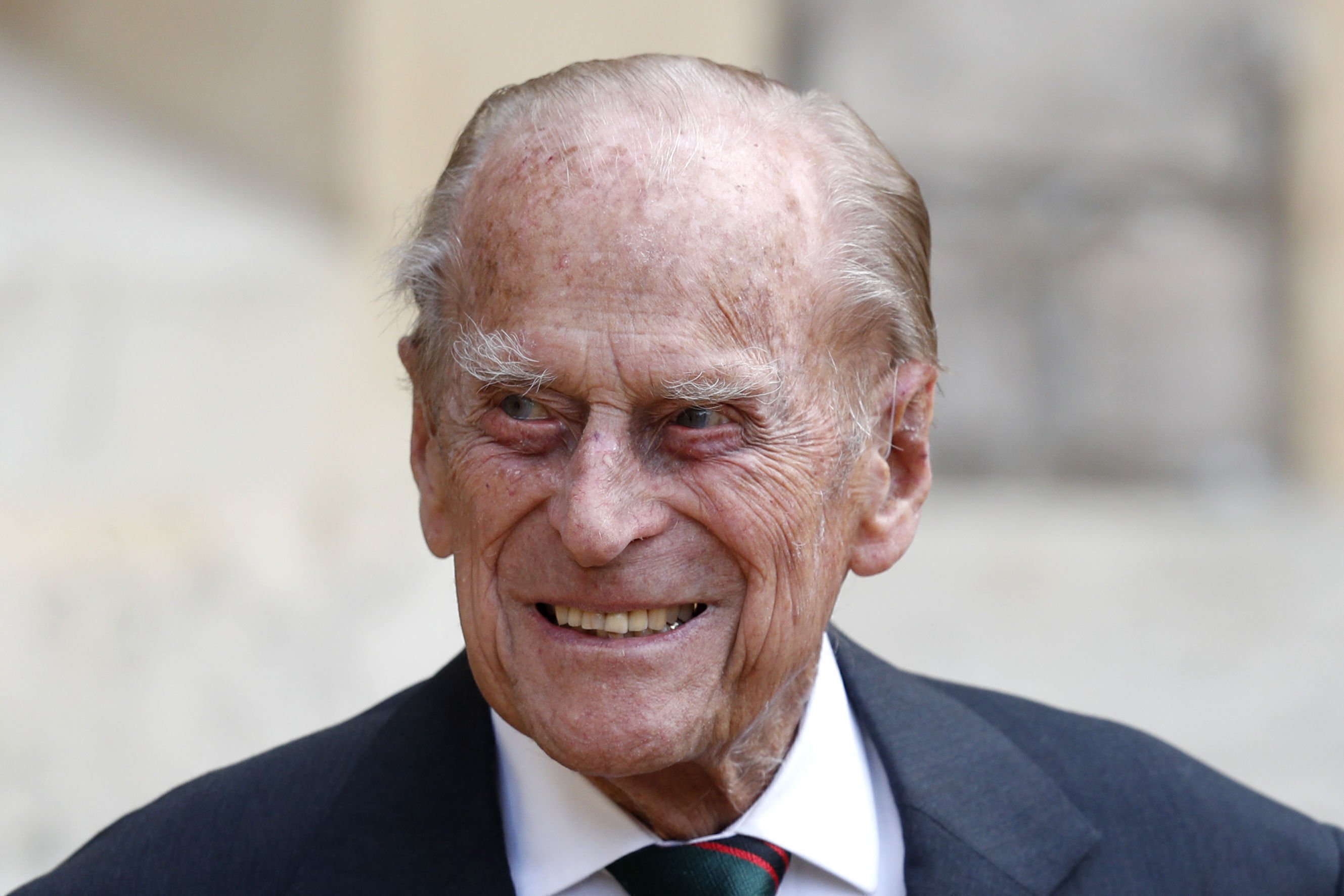 Muere El Principe Felipe Esposo De La Reina Isabel Ii