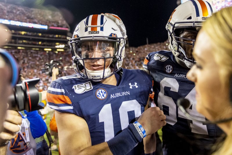 No 16 Auburn Upends No 5 Alabamas Playoff Hopes 48 45