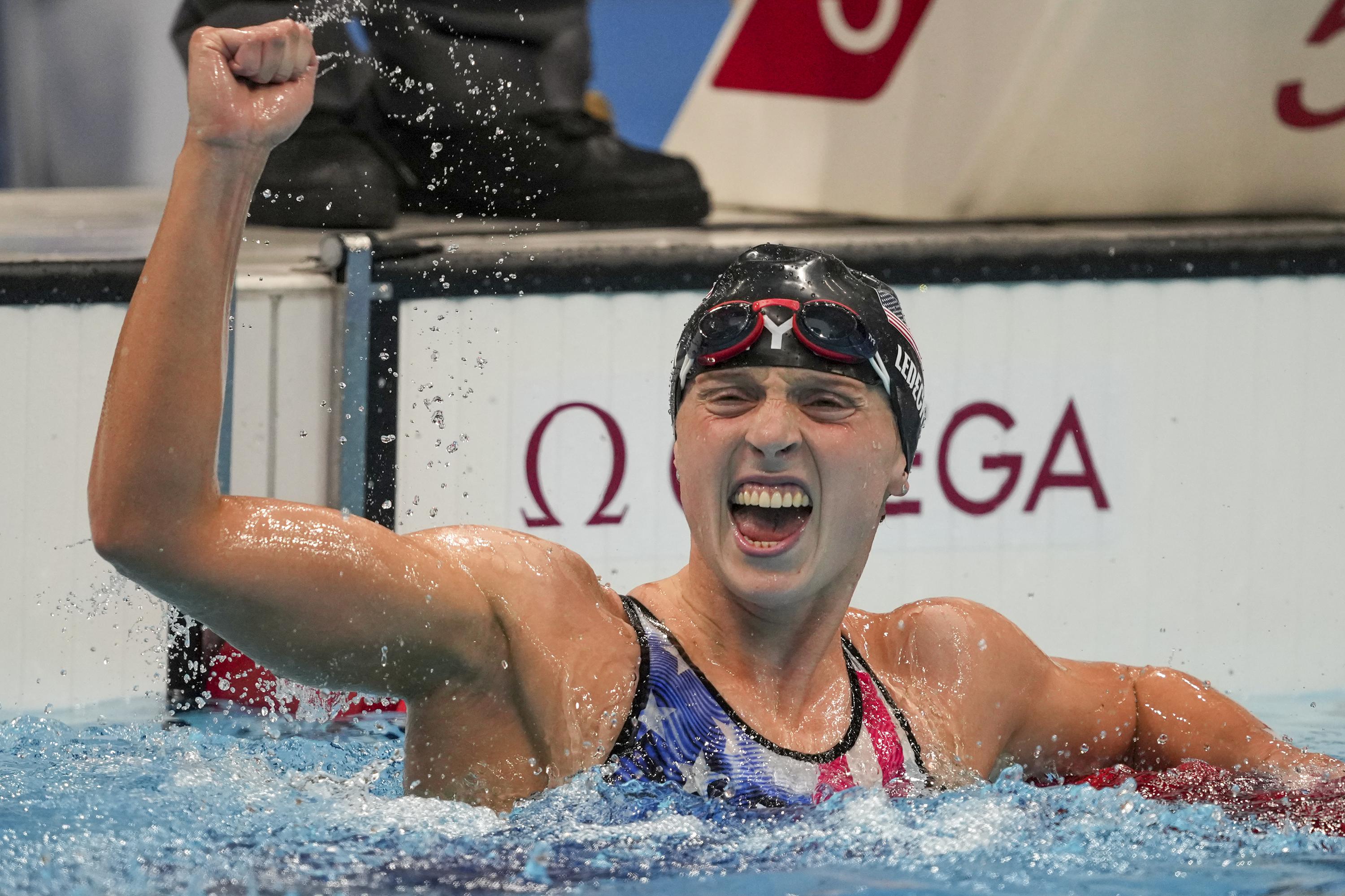 Gator Chomp Ledecky Heads To Florida To Work With Nesty Ap News