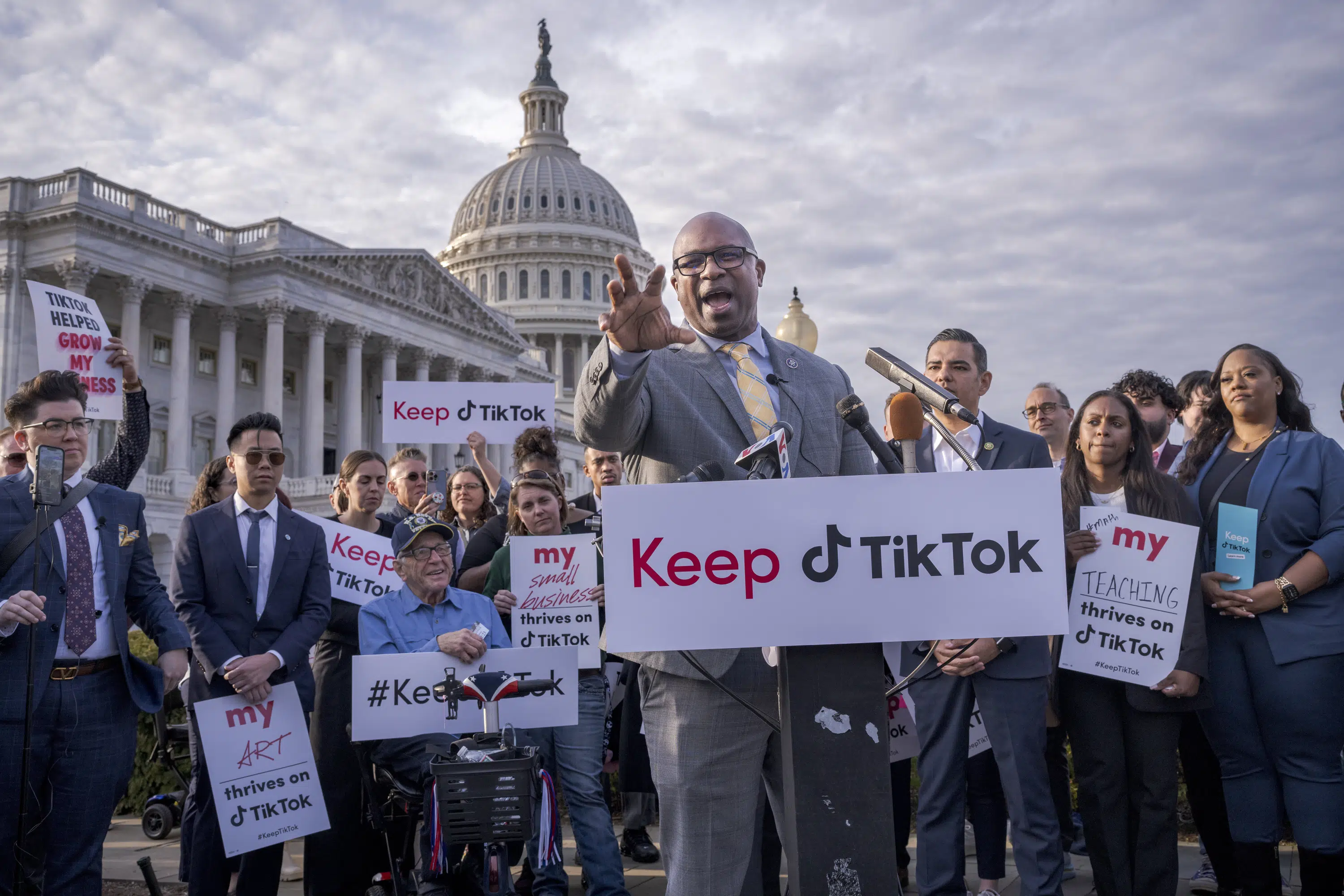 Members of Congress on TikTok defend apps reach to voters Members of Congress on TikTok defend apps reach to voters
