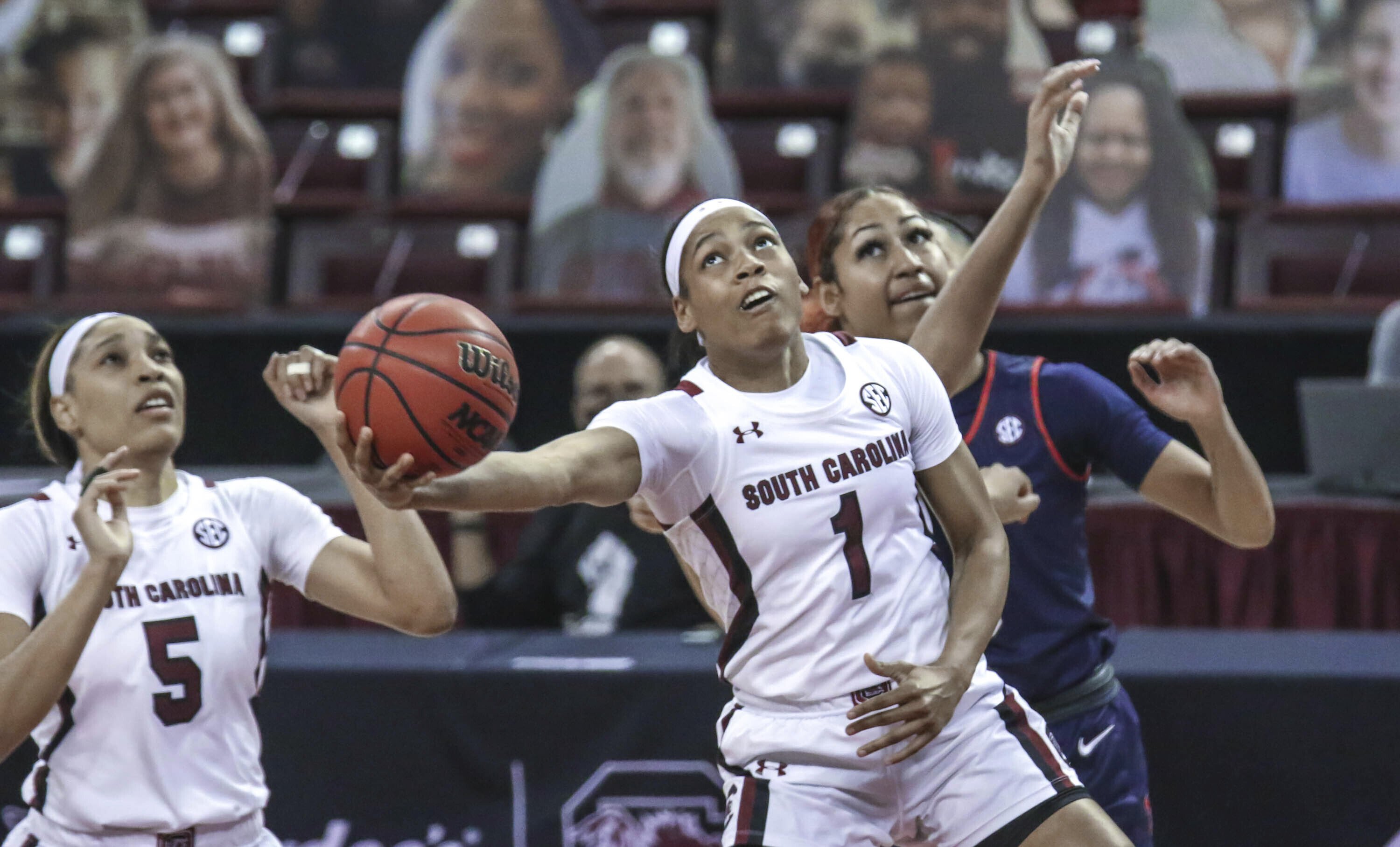 No. 5 South Carolina wins 13th in a row over Ole Miss, 68-43