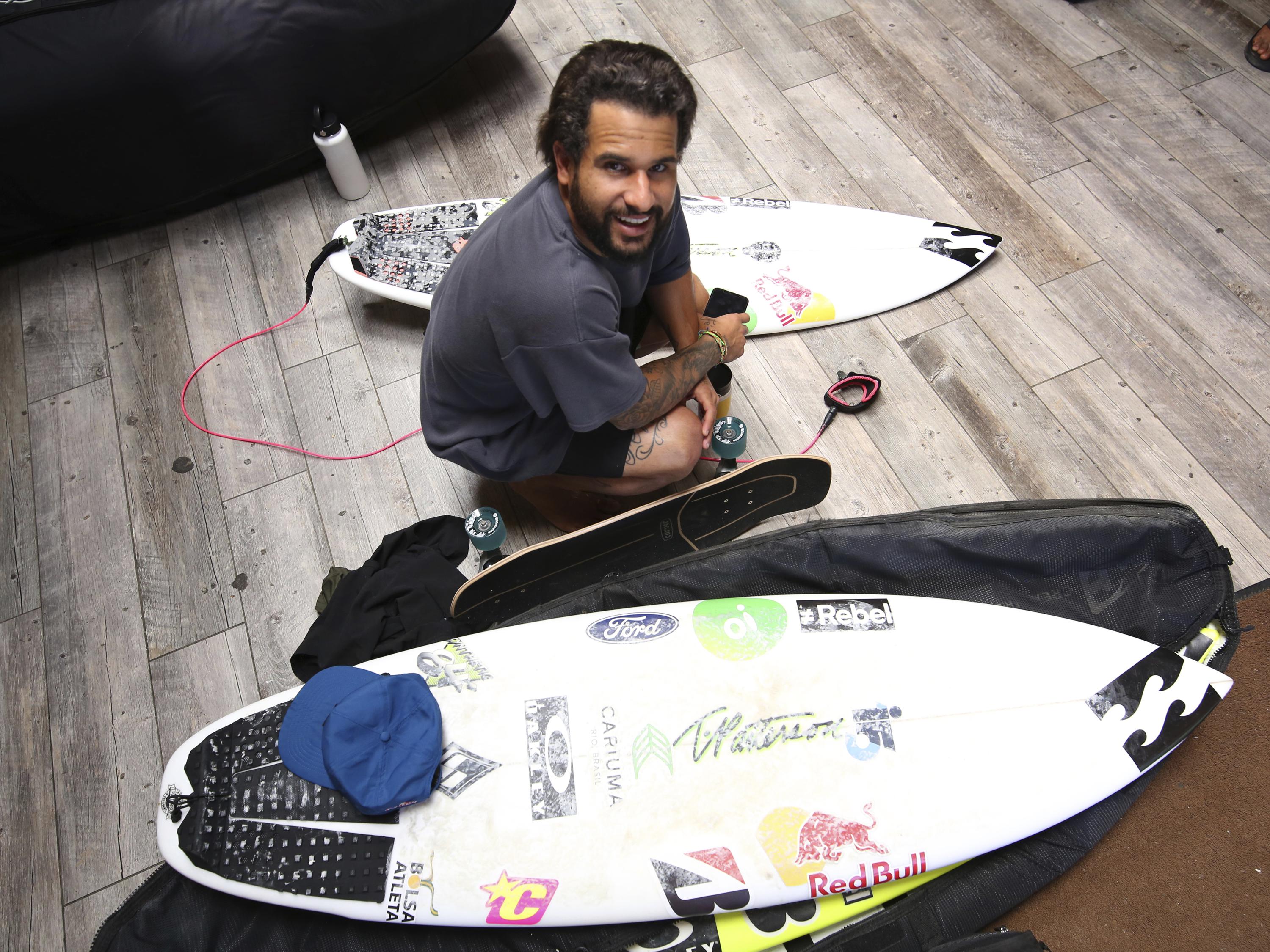 Surf de élite en competencia