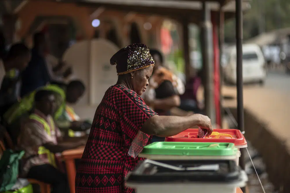 A woman casts her vote during the presidential elections in Agulu, Nigeria, Saturday, Feb. 25, 2023. Voters in Africa's most populous nation are heading to the polls Saturday to choose a new president, following the second and final term of incumbent Muhammadu Buhari. (AP Photo/Mosa'ab Elshamy)