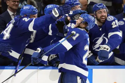 Point gets 50th, 51st goals, Lightning beat Red Wings 5-0 | AP News