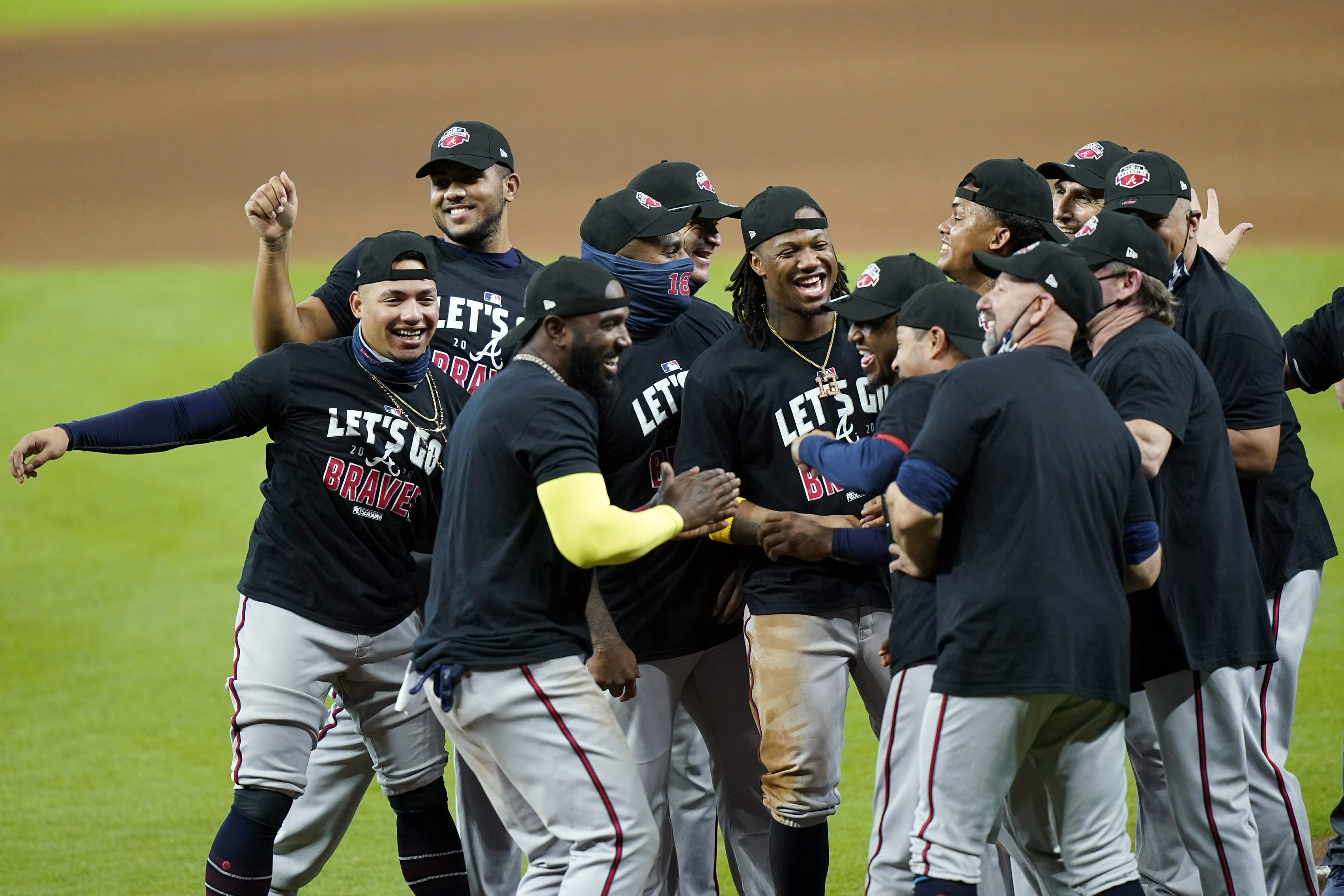 wright-darnaud-lead-braves-to-sweep-marlins-reach-nlcs