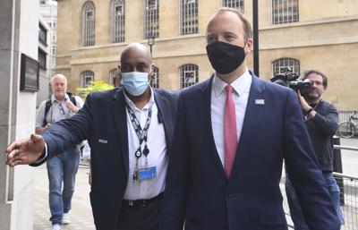 El ministro de salud de Gran Bretaña Matt Hancock en Londres el 6 de junio del 2021. (Victoria Jones/PA via AP)