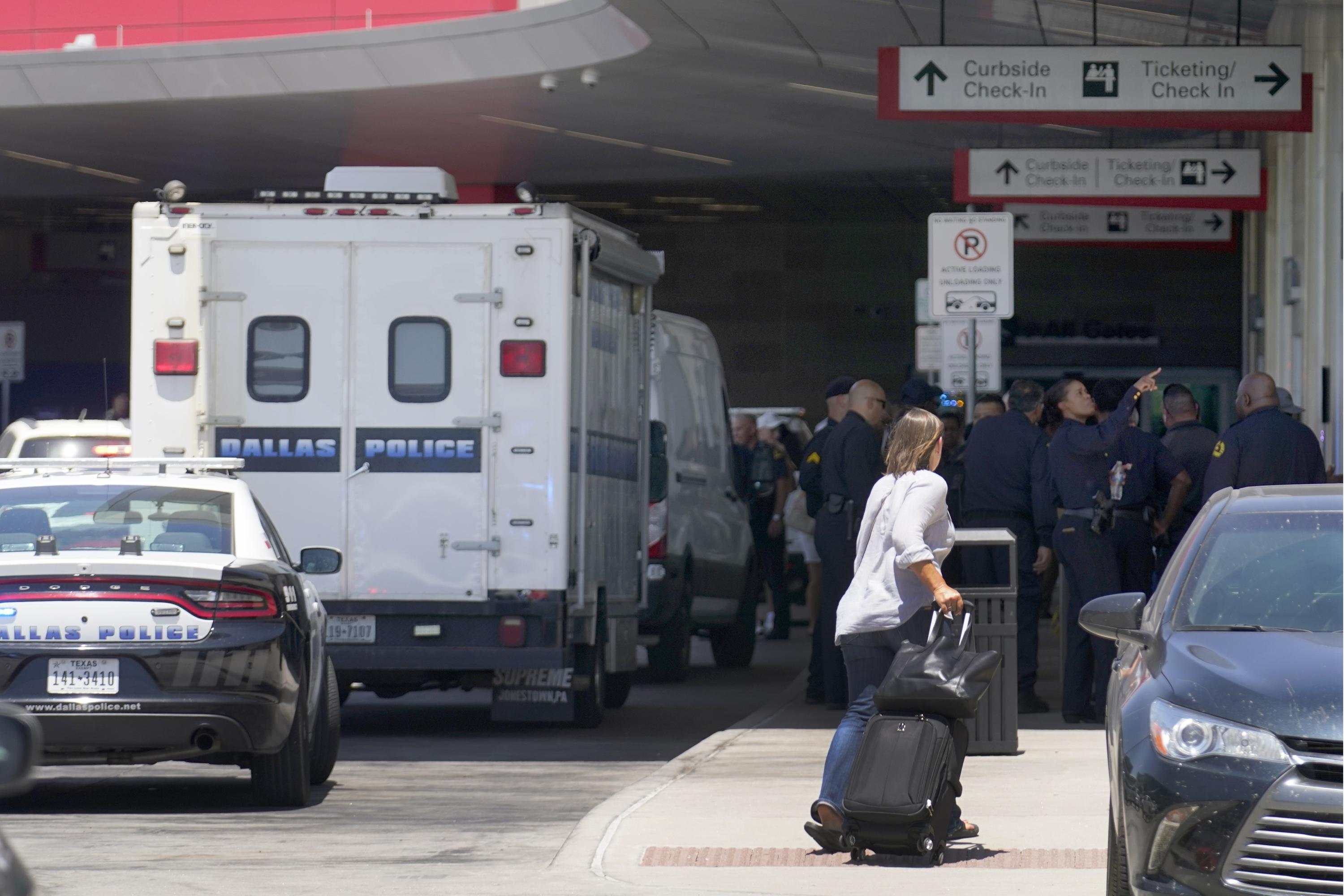 Police Woman Opened Fire In Dallas Airport Cop Shot Her Ap News 