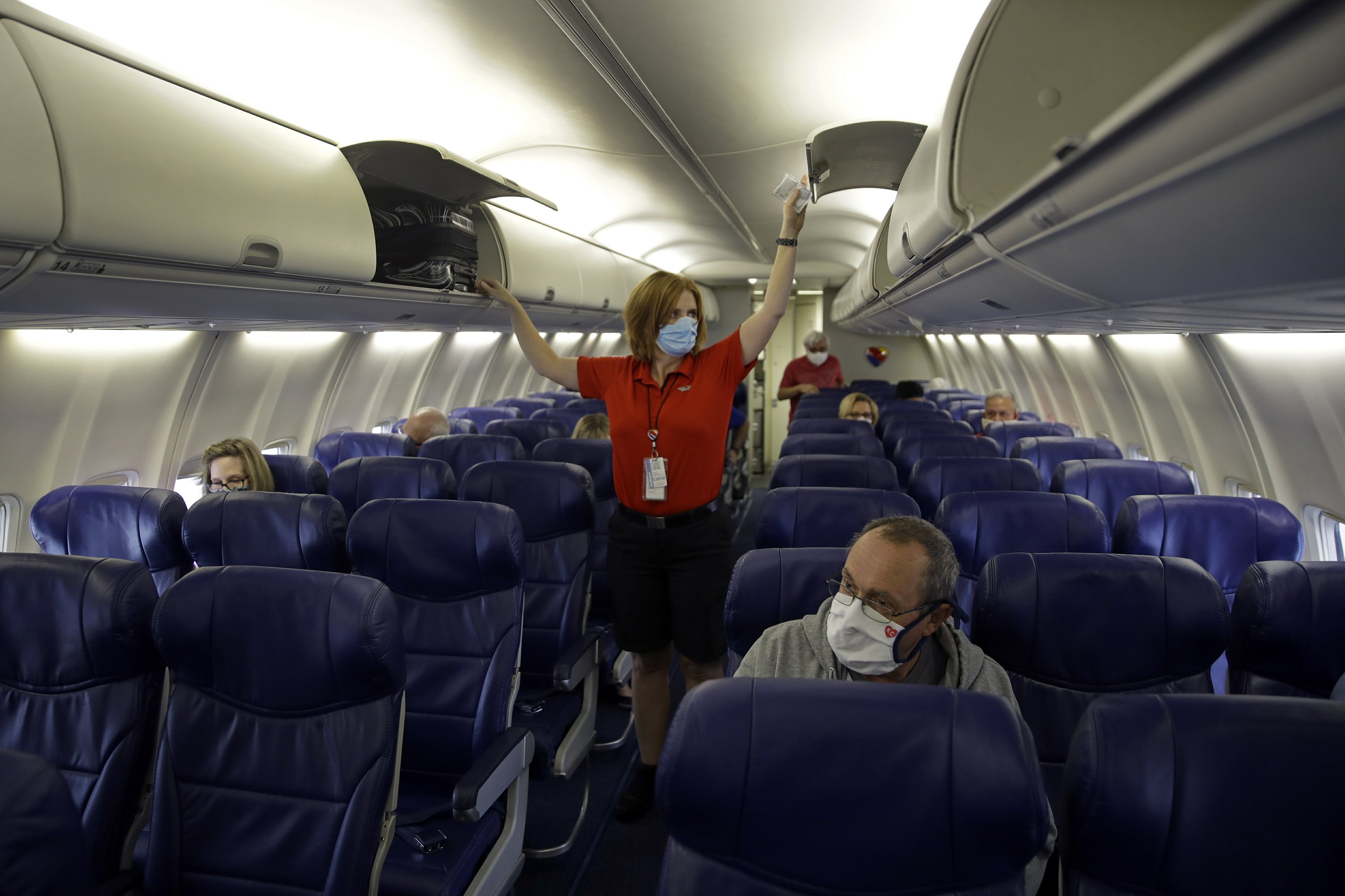 az-news-ai.blogspot.com - Unfriendly skies: Airline workers brace for mass layoffs - The Associated Press