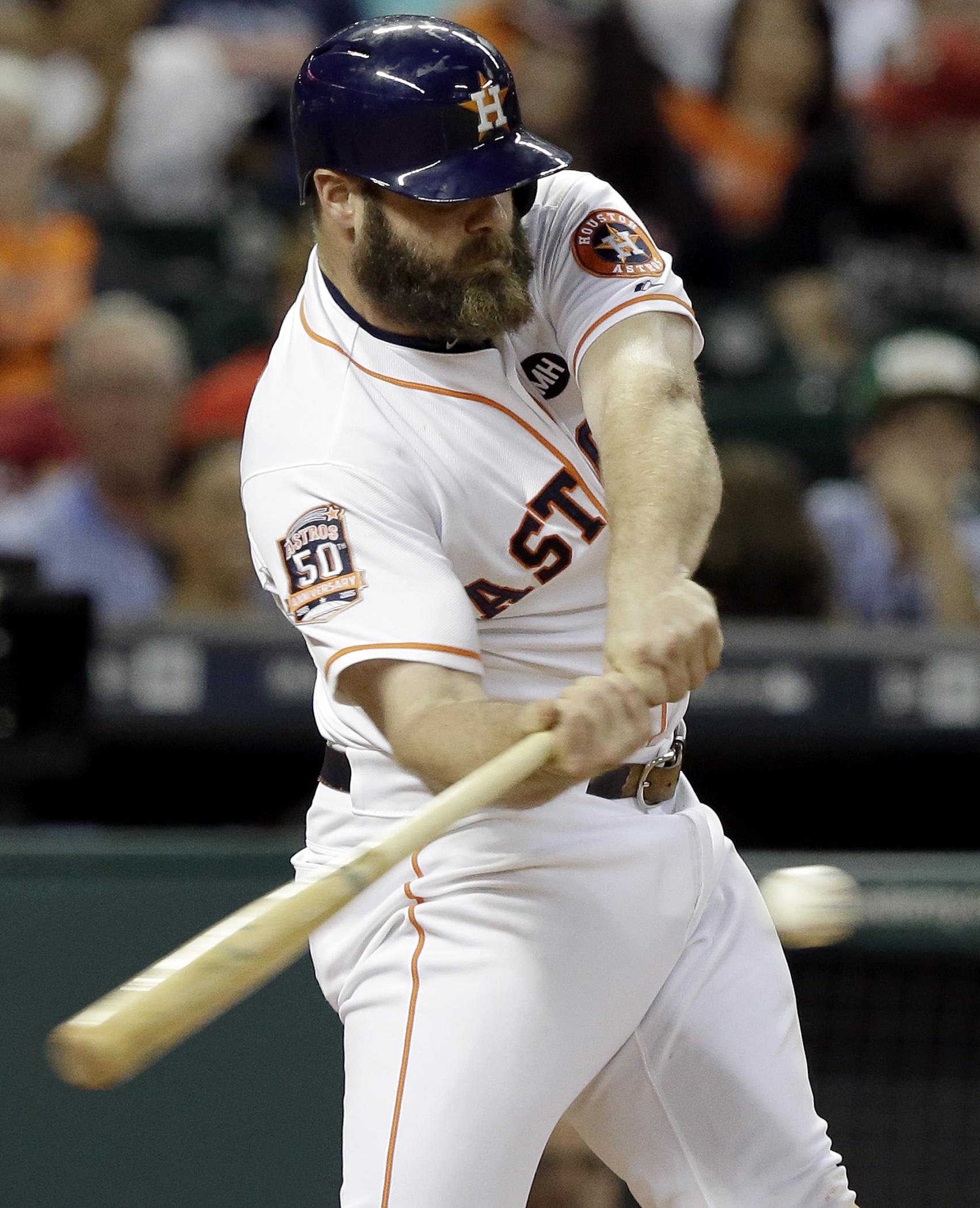 Gattis hits go-ahead HR, Astros beat A's 10-6 to stop slide | AP News