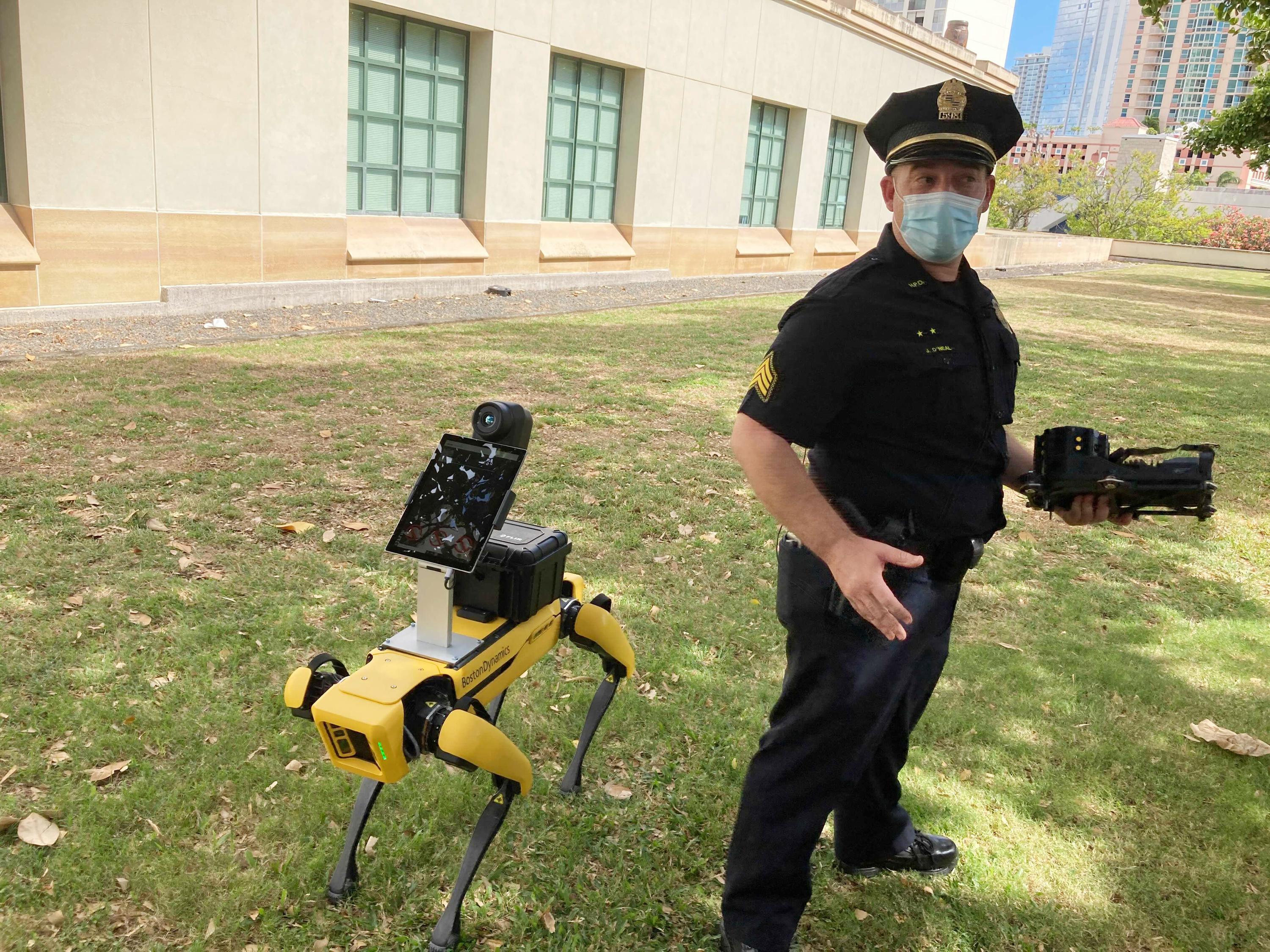 HONOLULU (AP) — If you’re homeless and looking for temporary shelter in Hawaii’s capital, expect a visit from a robotic police dog that will sca