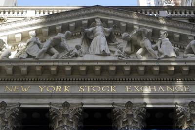 La sede de la Bolsa de Valores de Nueva York. Foto tomada el 16 de junio del 2021.  (Foto AP/Richard Drew)