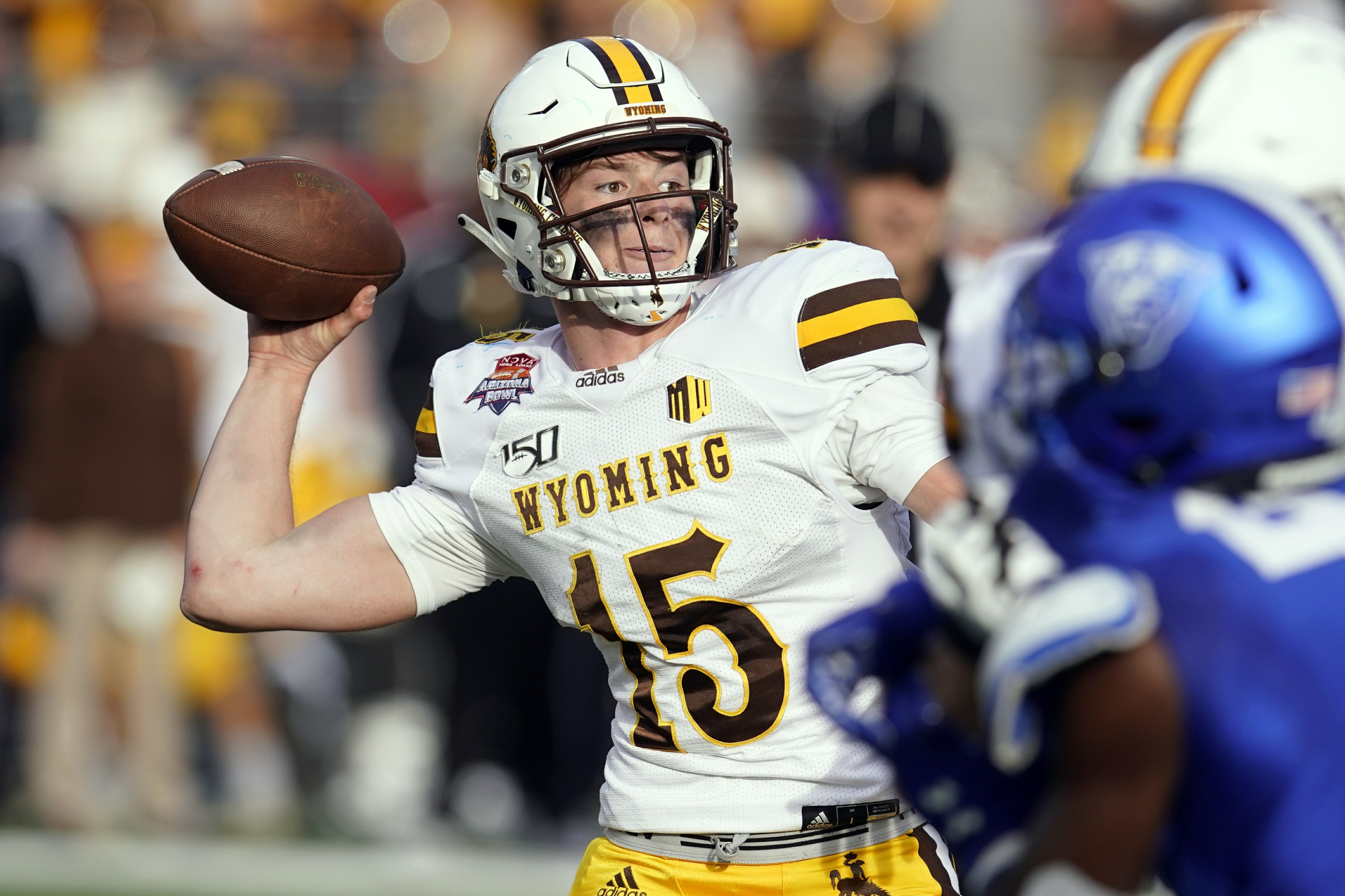 Wyoming rolls over State 3817 in Arizona Bowl AP News