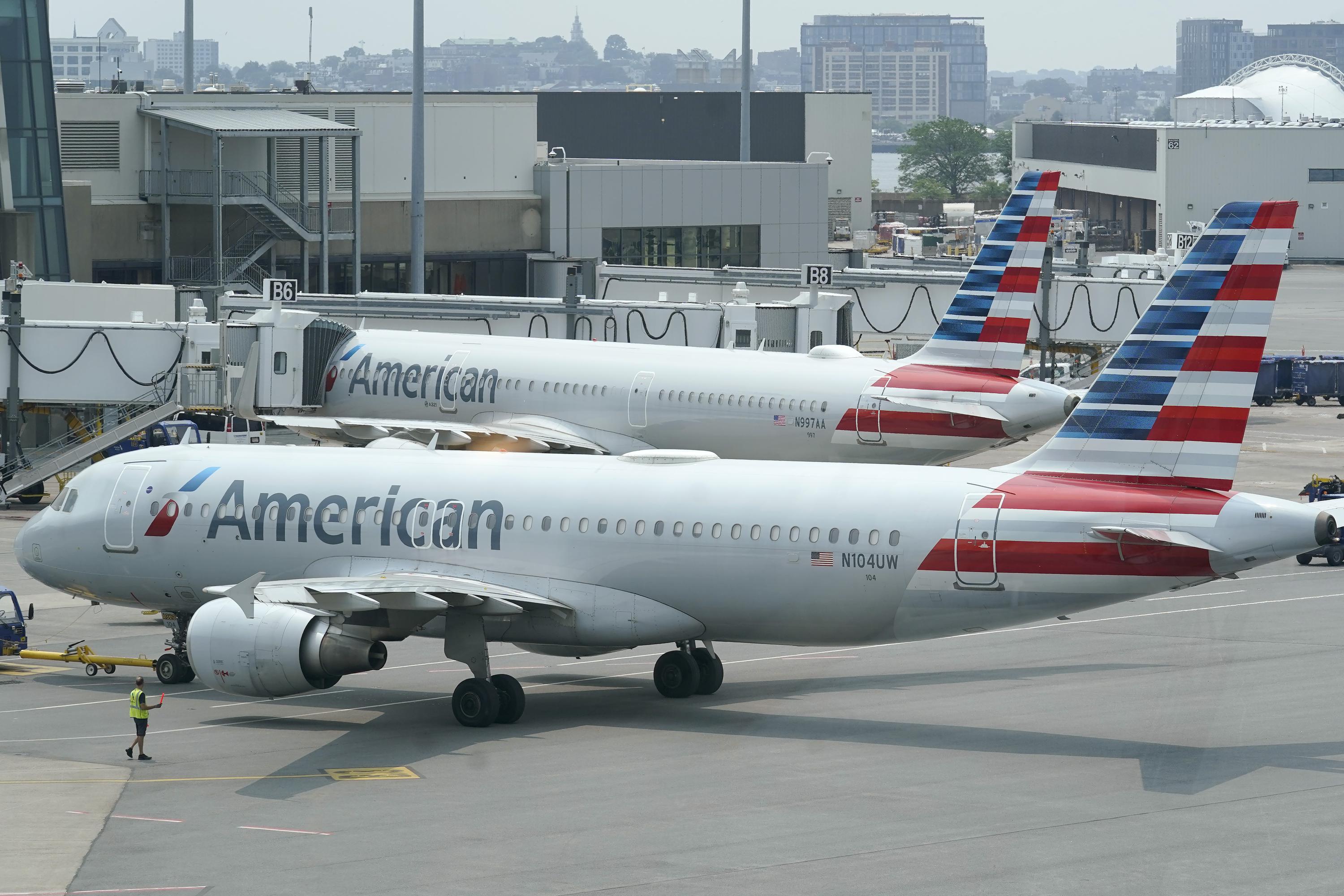 American plagued by major flight cancellations for 4th day