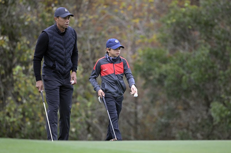 From Father To Son Tiger Woods Looking Only For Enjoyment