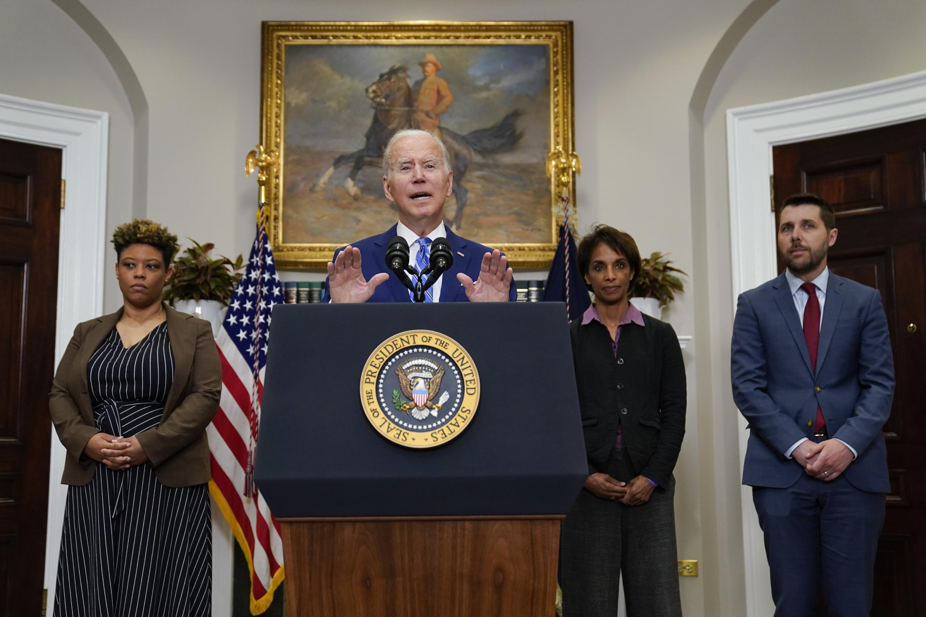 With deficit falling Biden highlights fiscal responsibility – The Associated Press