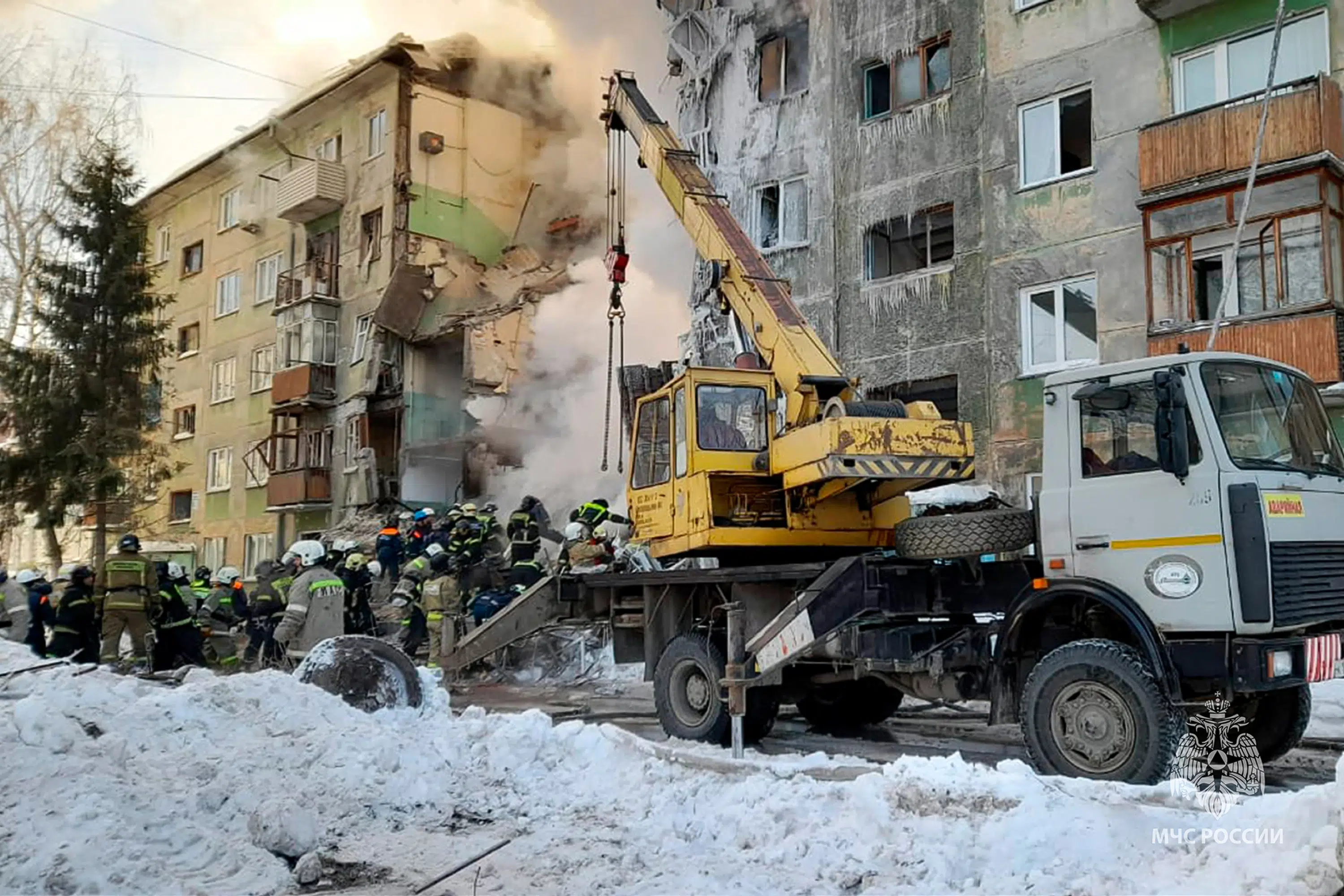 7 dead in apartment building fire in Novosibirsk, Russia