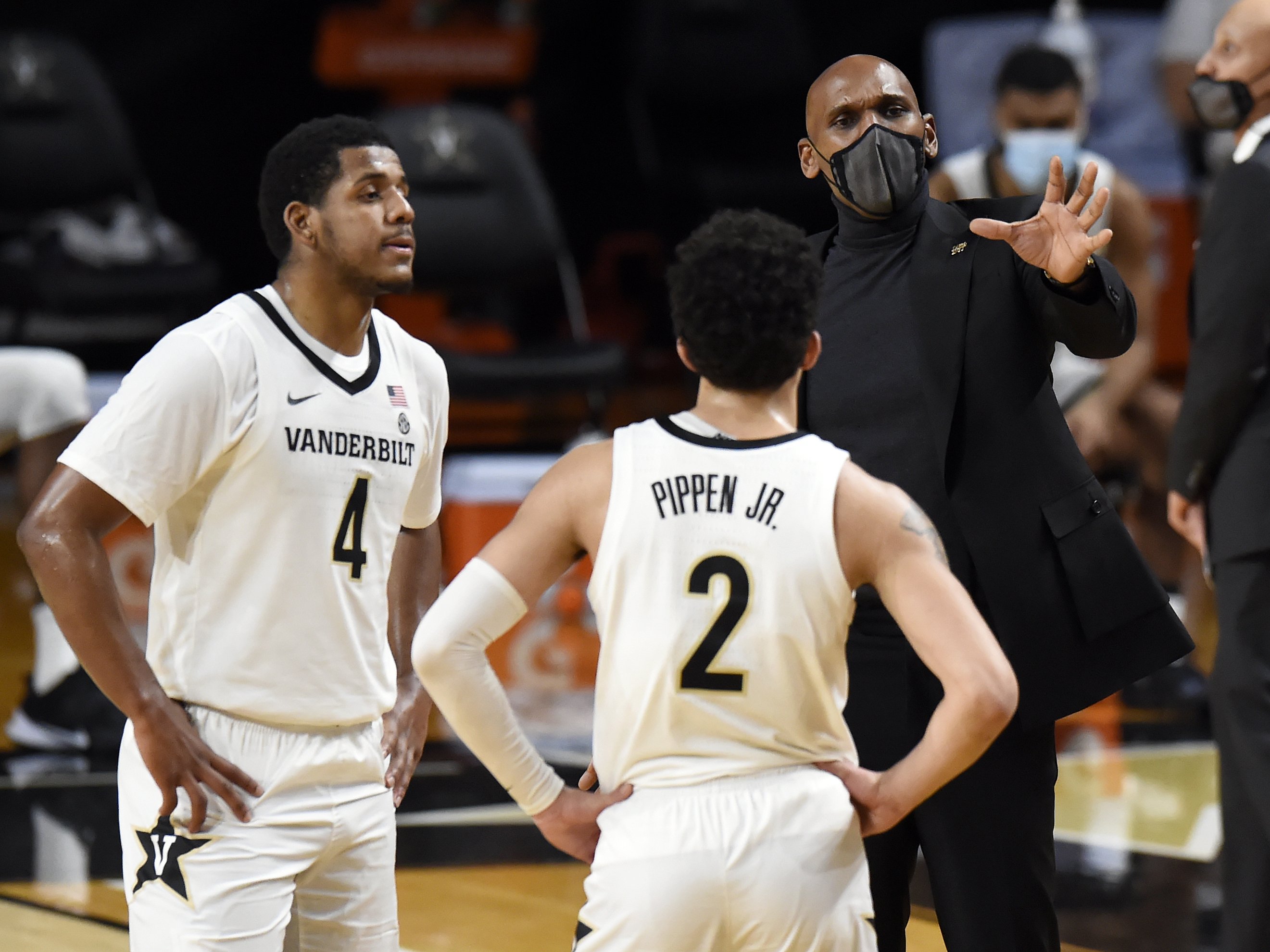 Moody, Tate pace Arkansas in 92-71 win over Vanderbilt - Vimarsana News
