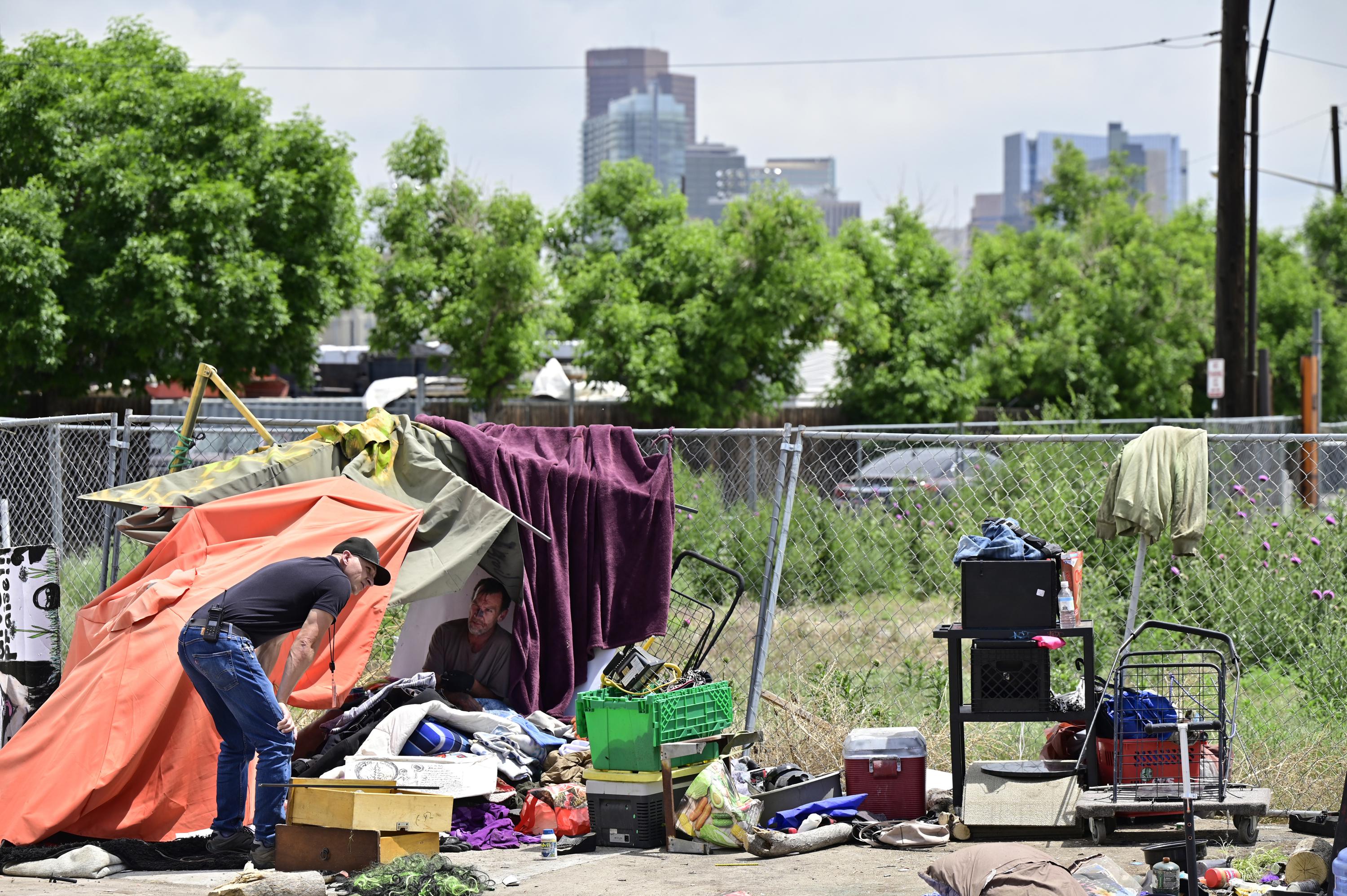 No tickets yet from team enforcing Denver’s camping ban TrendRadars